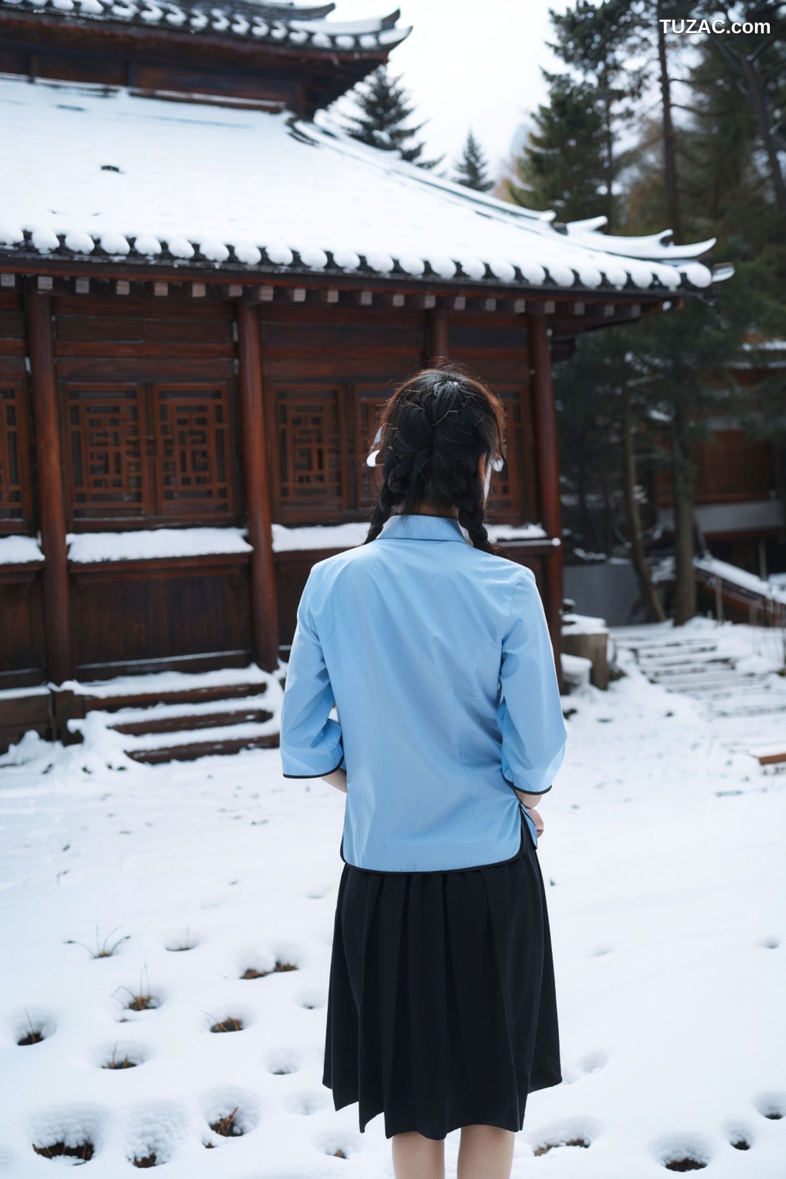 AI美女-拟实-民国风蓝衣黑裙-纯净版
