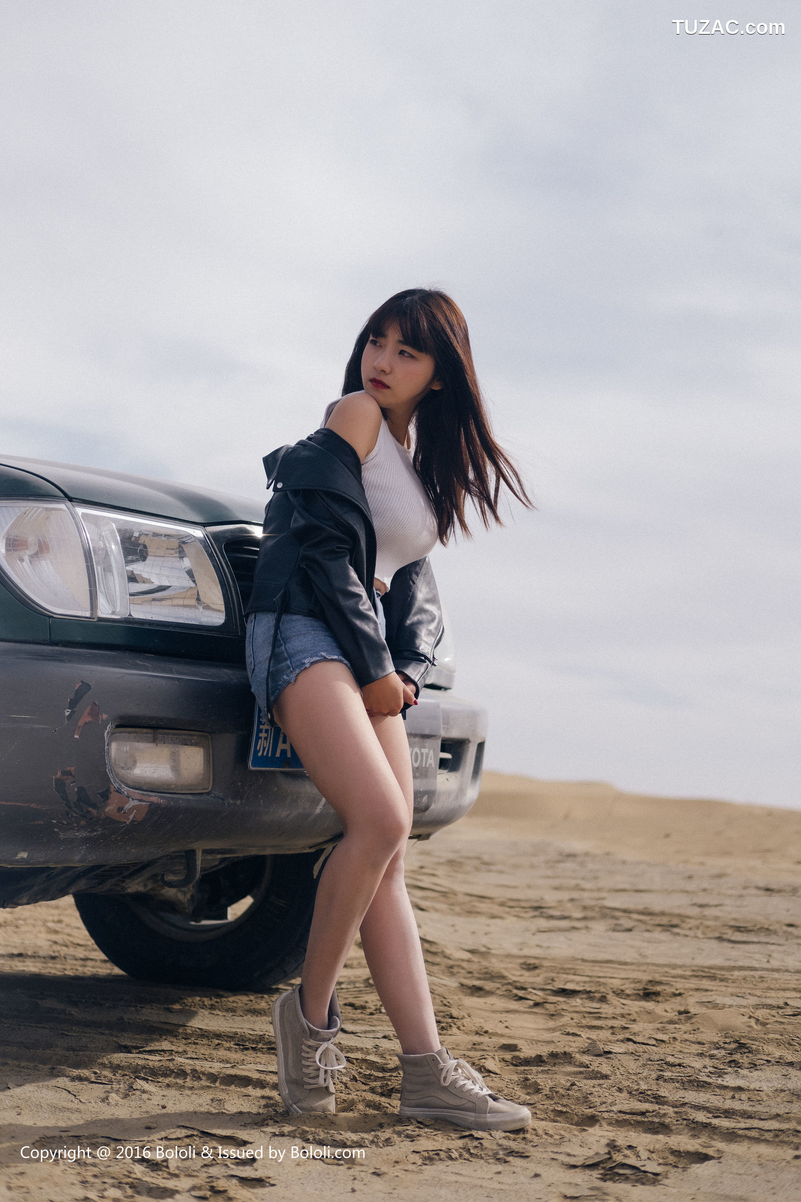 Kimoe激萌文化-010-周闻-球球《沙漠机车女》
