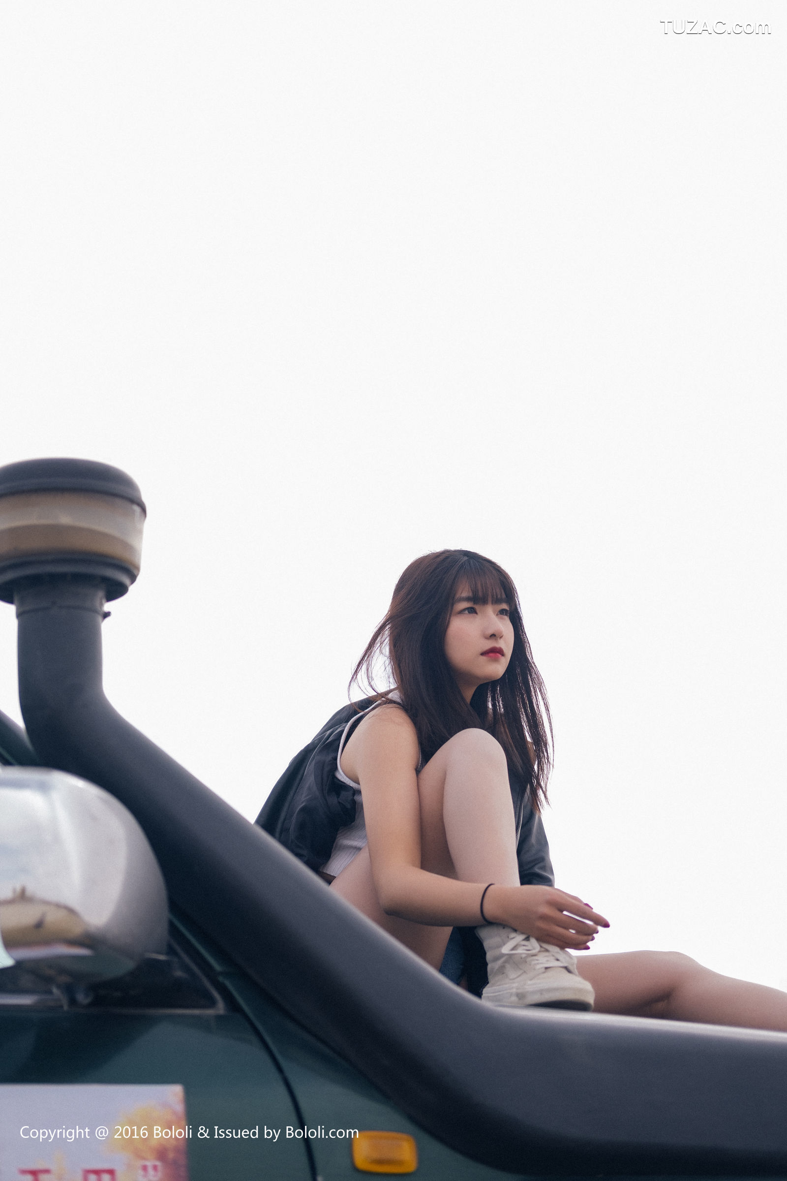 Kimoe激萌文化-010-周闻-球球《沙漠机车女》
