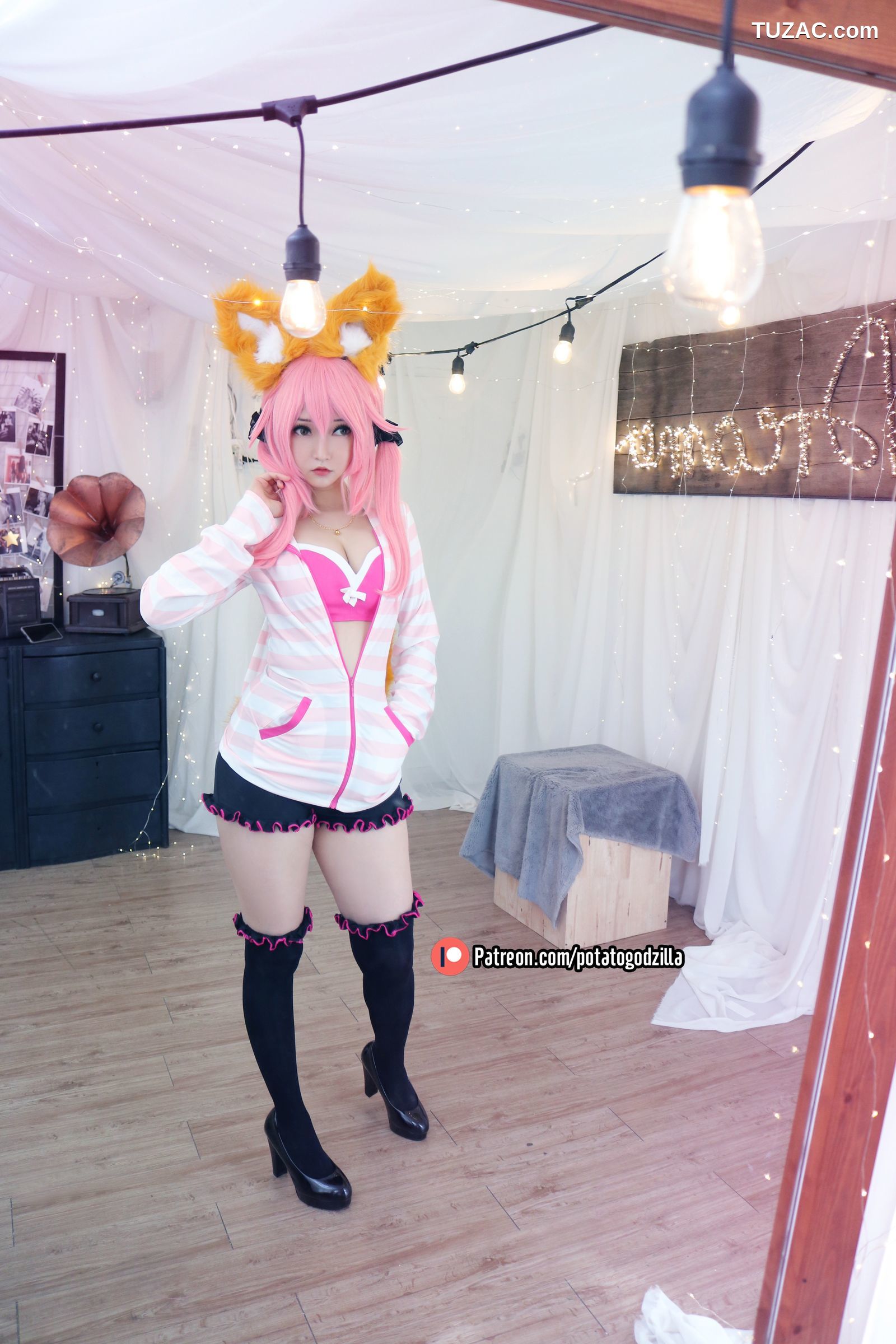 Potato-Godzilla-Tamamo-Pink-Suit
