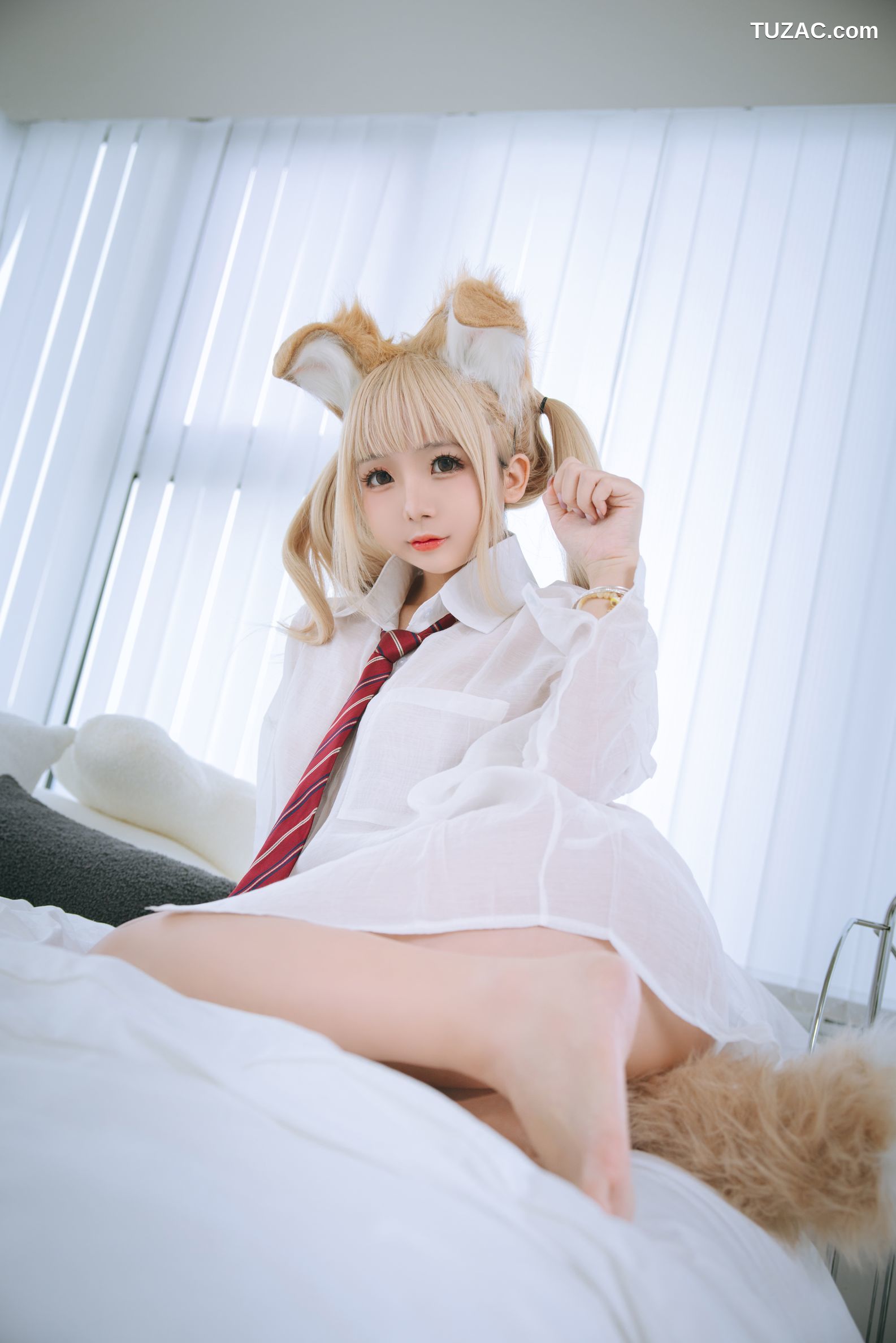 日奈娇-衬衫小狗