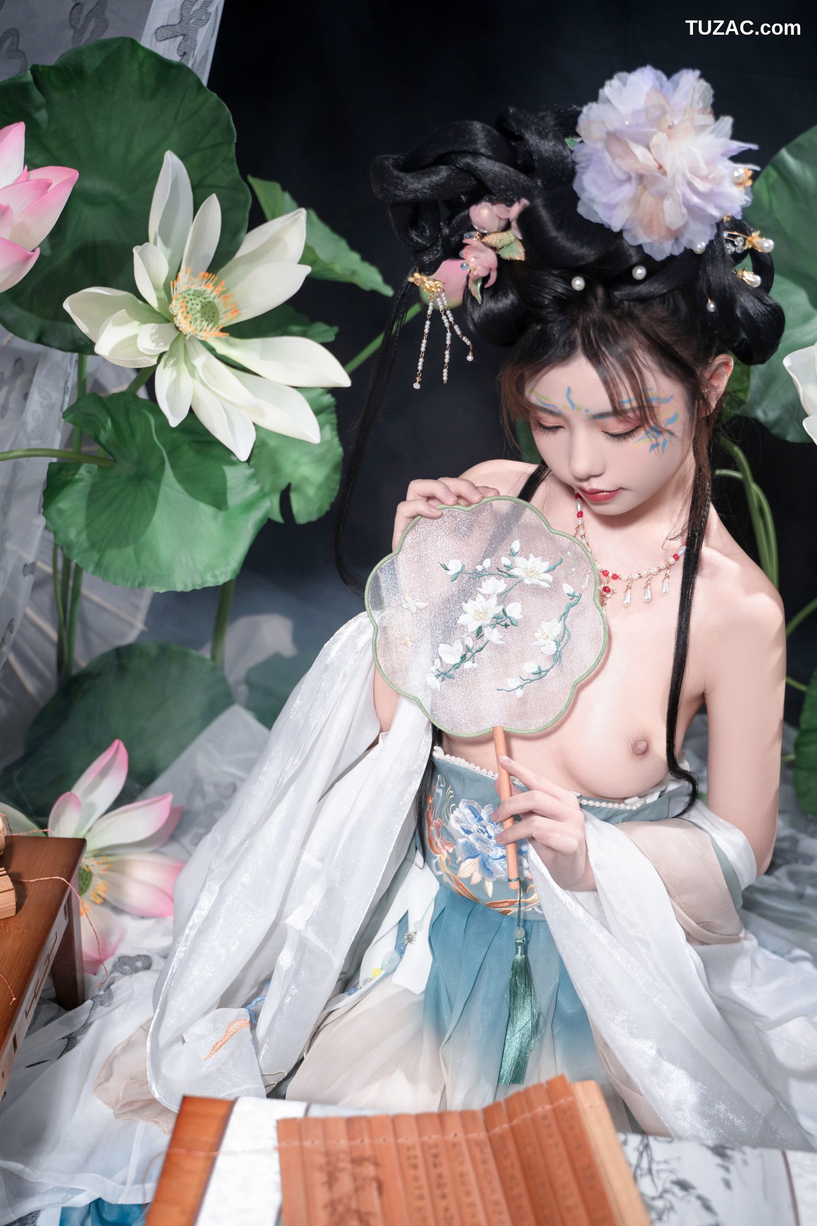 爆机少女喵小吉-月华清