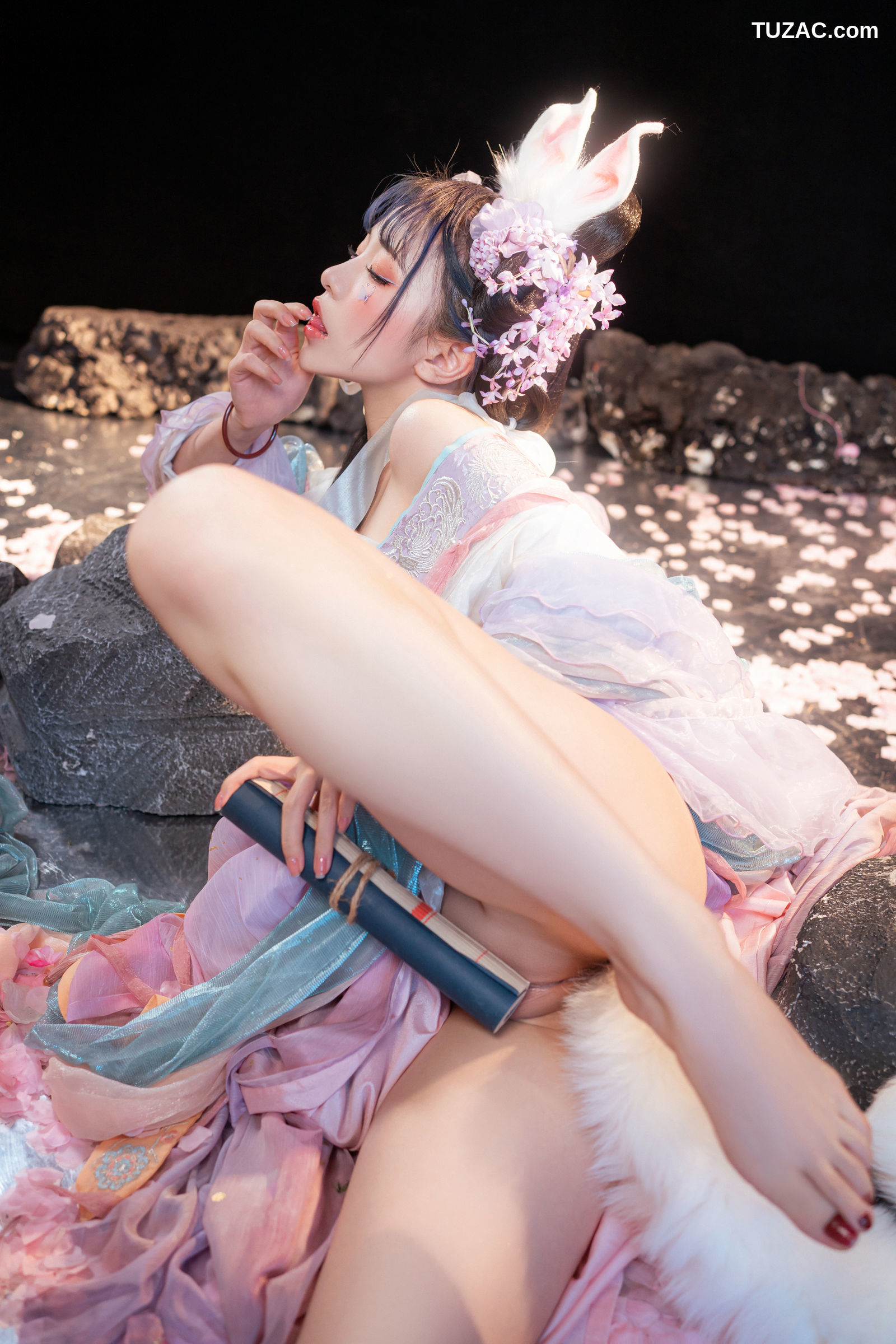 爆机少女喵小吉-绮怀