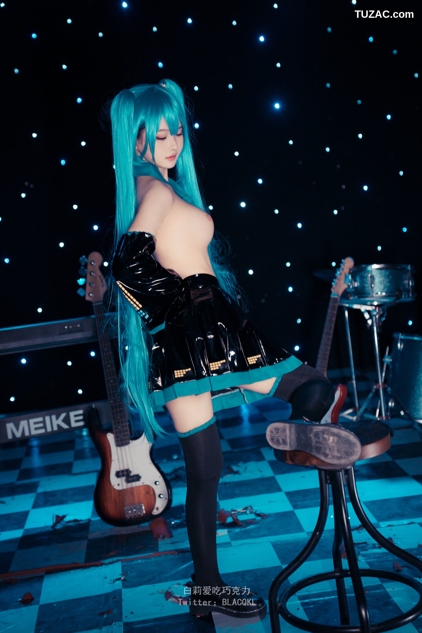 白莉爱吃巧克力-miku