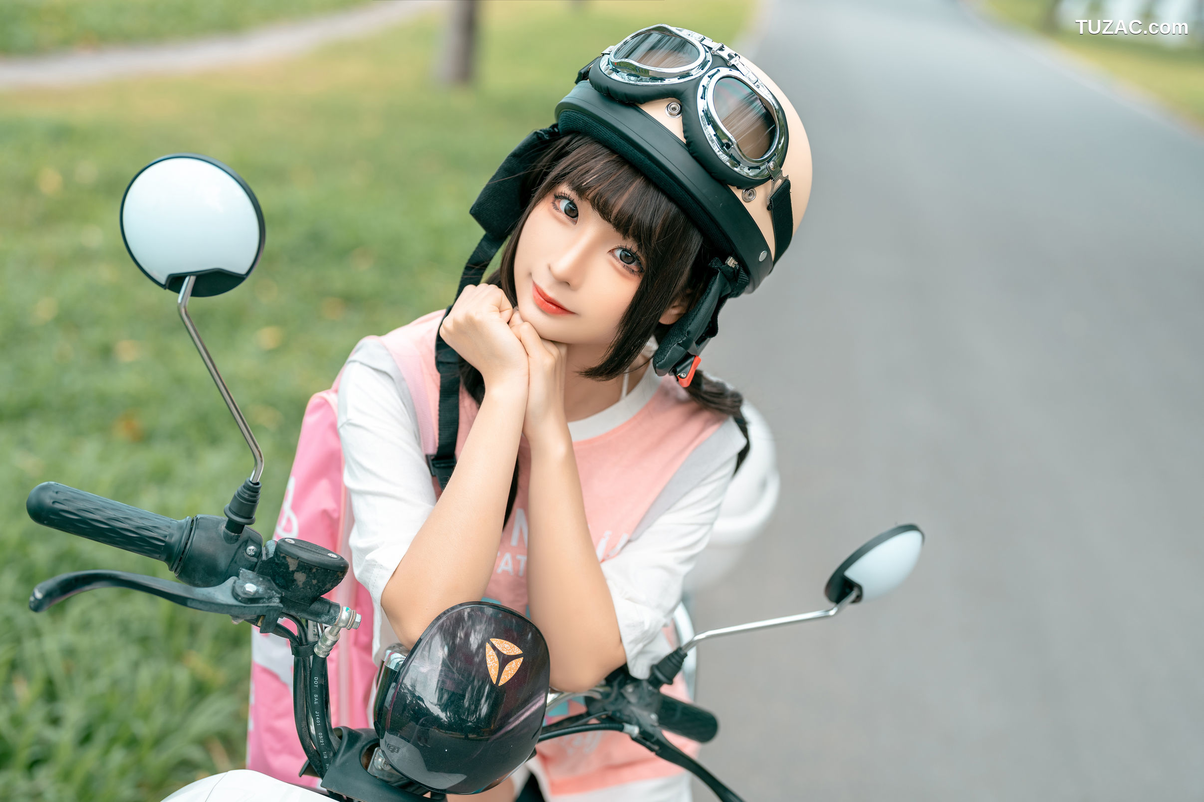 蠢沫沫-电动机车-Electric-Car