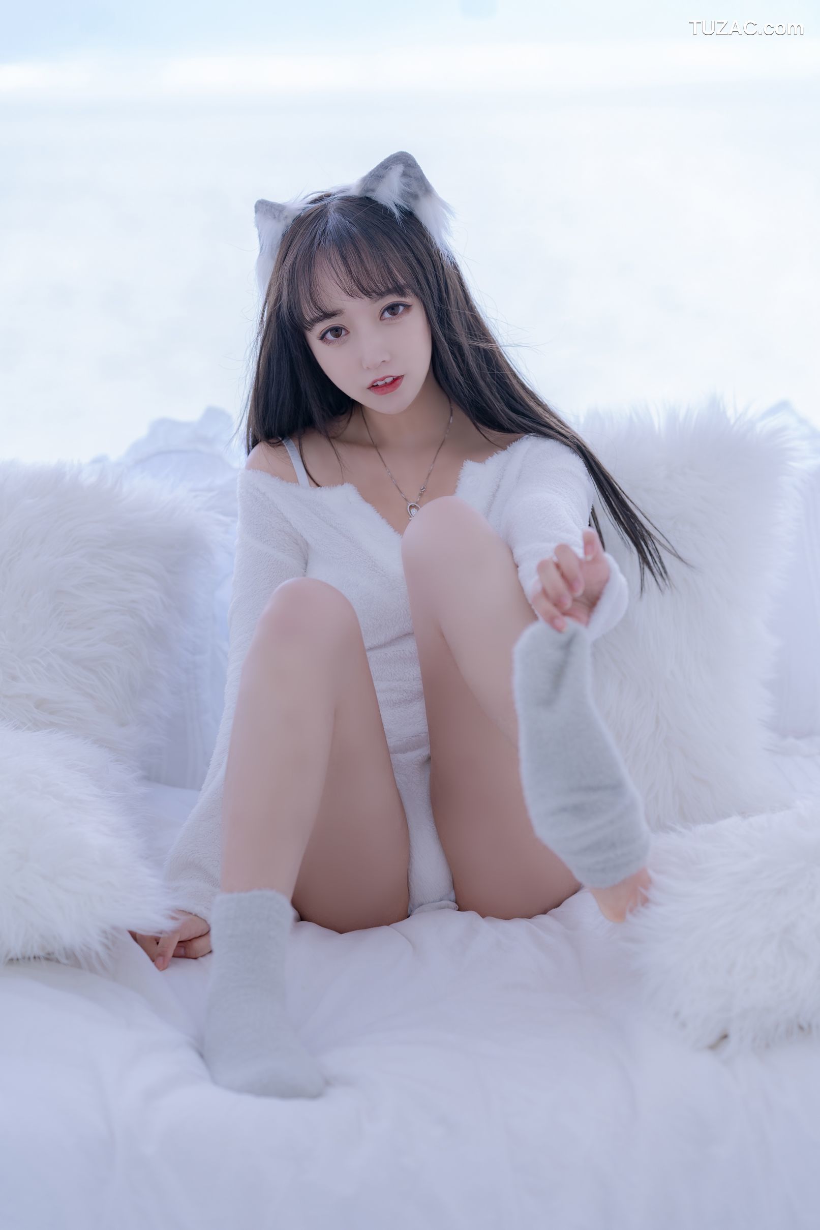 过期米线线喵-真爱版附赠-小白狼