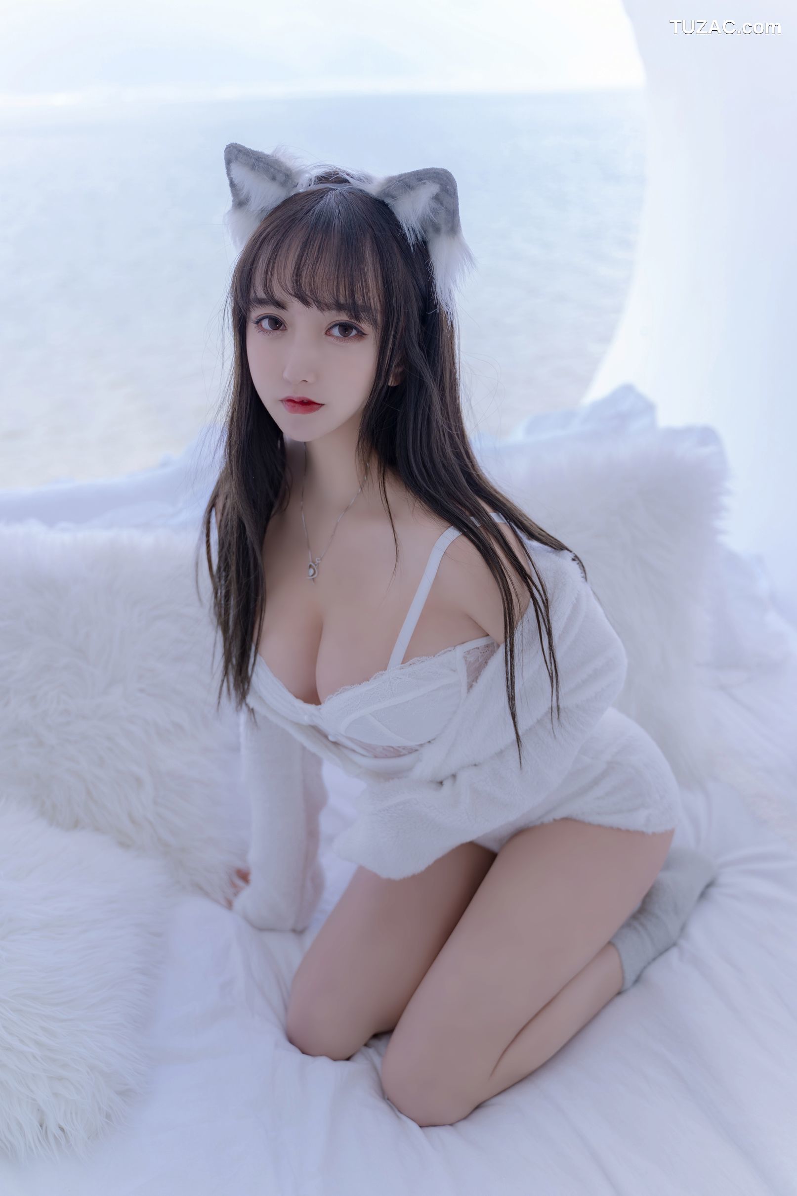 过期米线线喵-真爱版附赠-小白狼