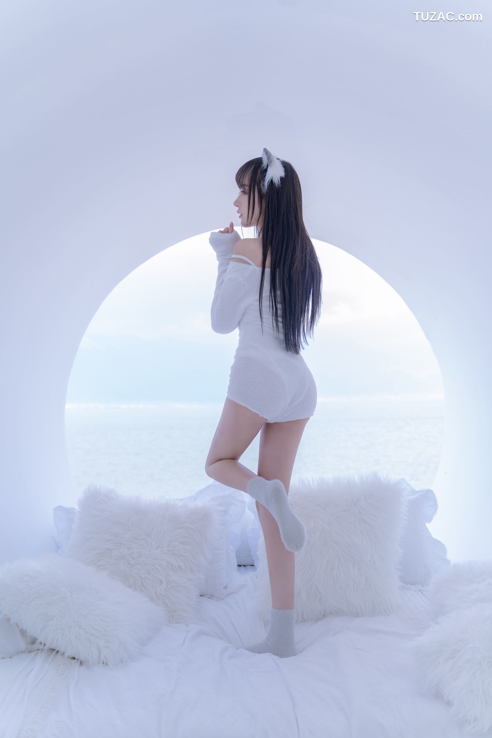 过期米线线喵-真爱版附赠-小白狼