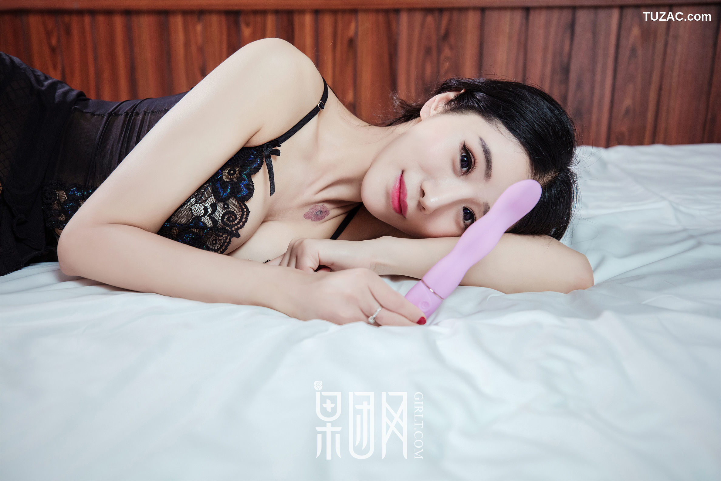 GIRLT果团网-009-馨怡-小美女教你玩