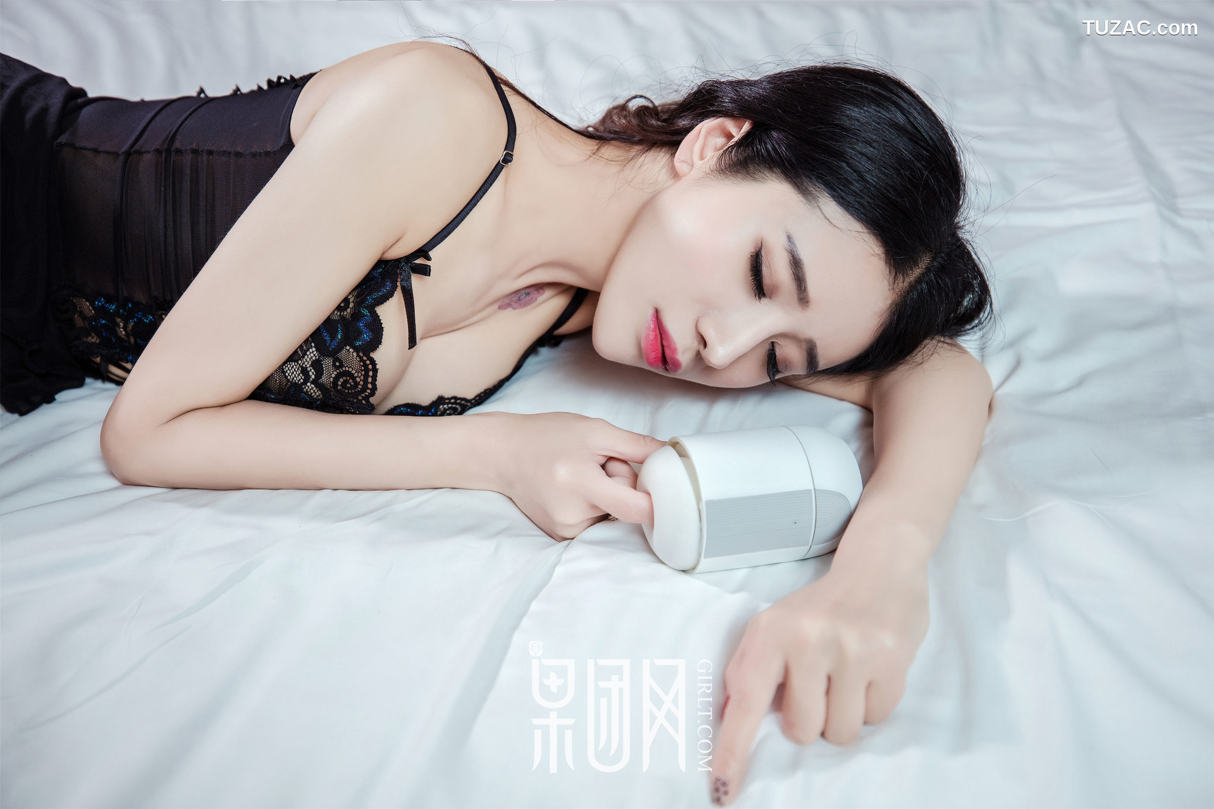 GIRLT果团网-009-馨怡-小美女教你玩