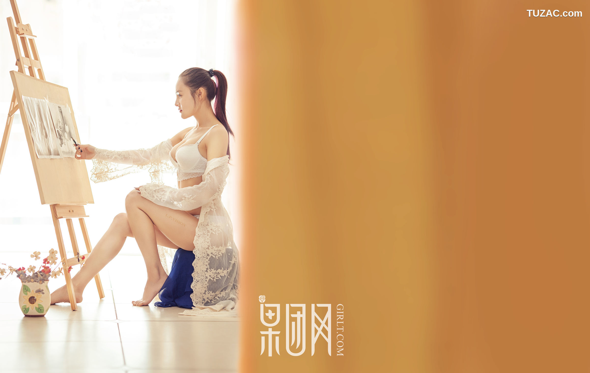 GIRLT果团网-033-美女画家-全裸上阵人体艺术