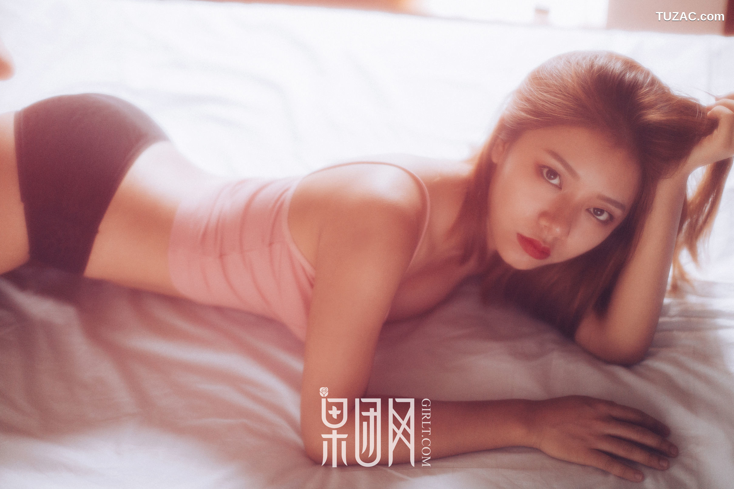 GIRLT果团网-068-性感少女酥胸翘臀黑丝撩人
