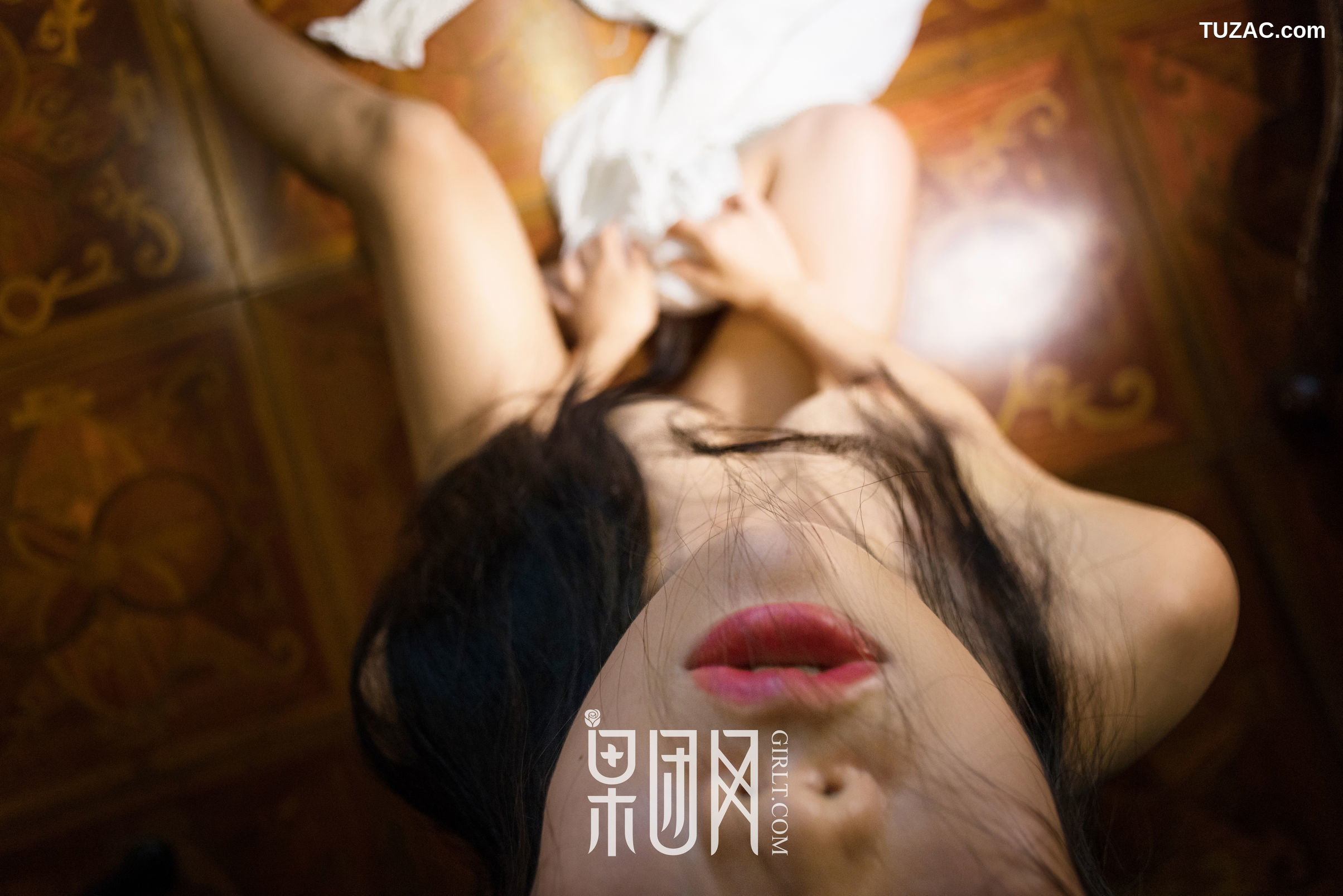 GIRLT果团网-071-Emily-黑丝裹体-东方美人今夜为你绽放