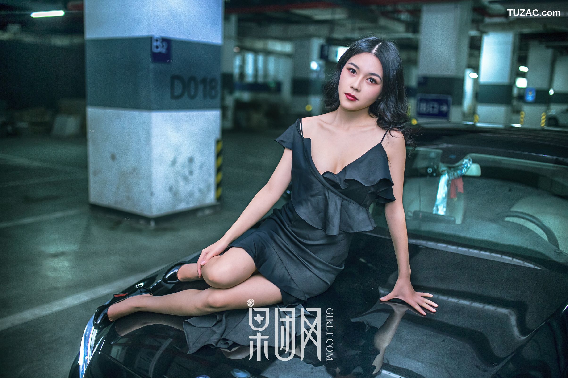 GIRLT果团网-107-微微-美女vs豪车-你选择哪个