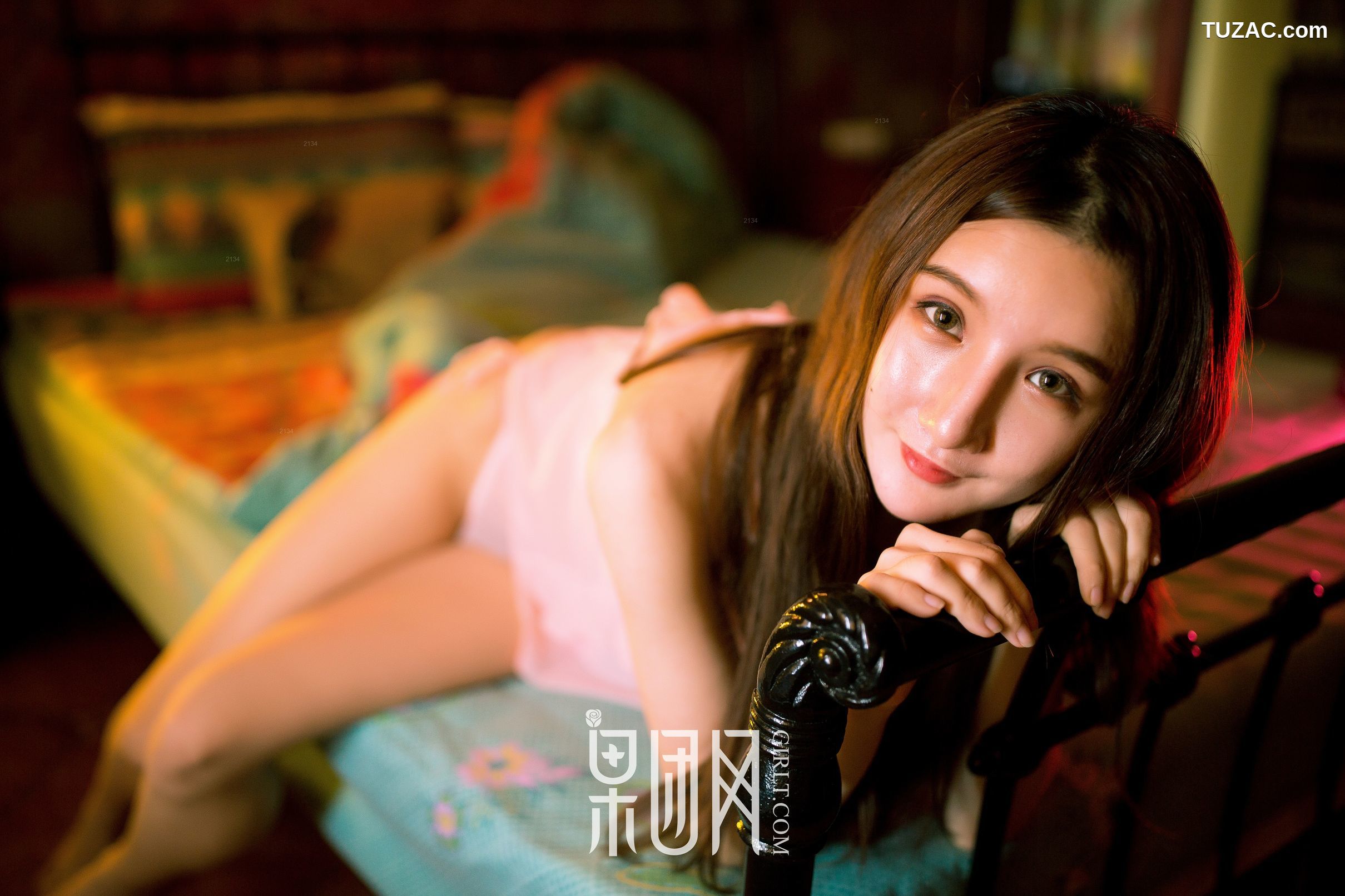 GIRLT果团网-熊川纪信-018-贪玩精灵因迷路被困-求收留