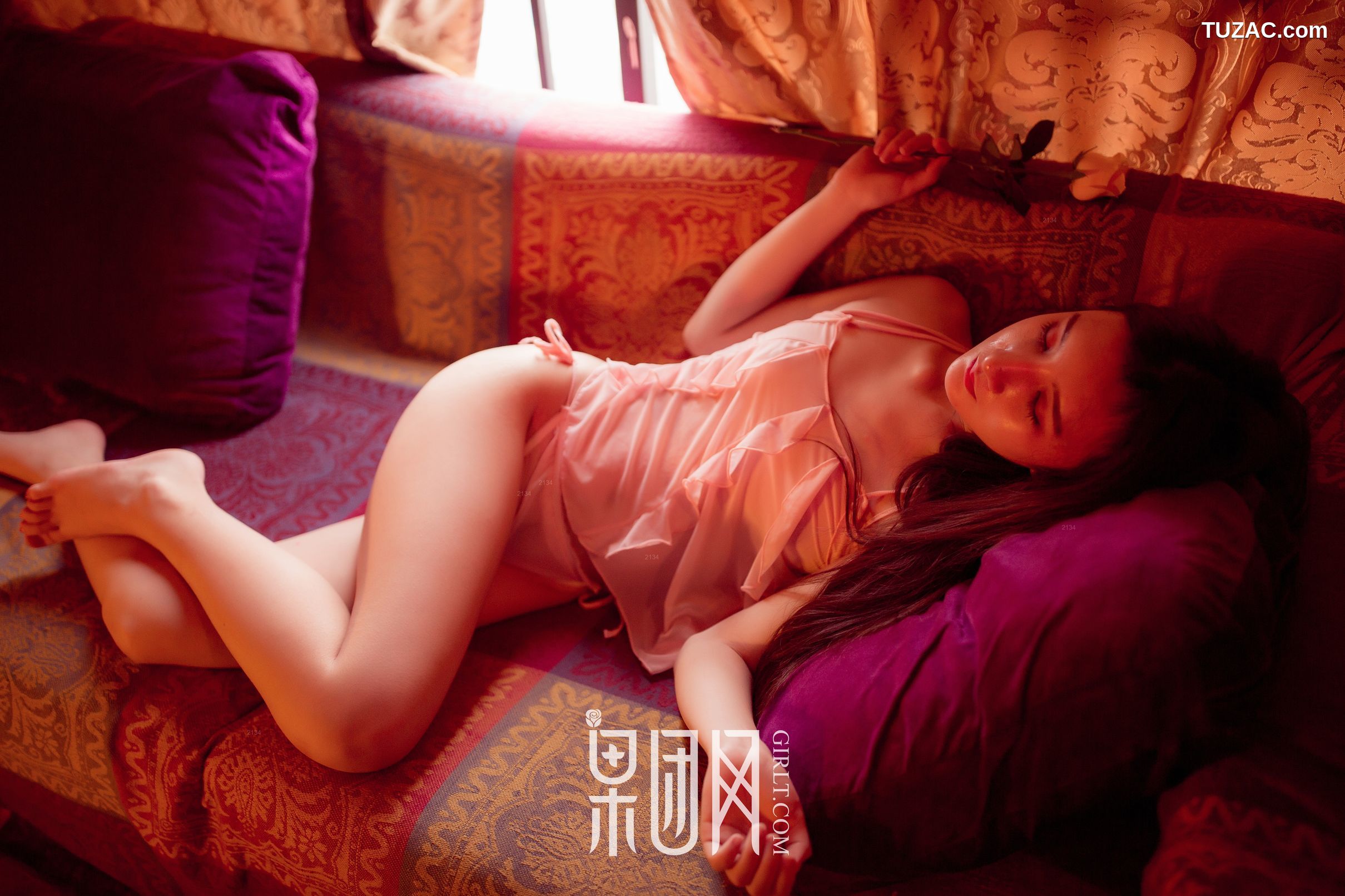 GIRLT果团网-熊川纪信-018-贪玩精灵因迷路被困-求收留