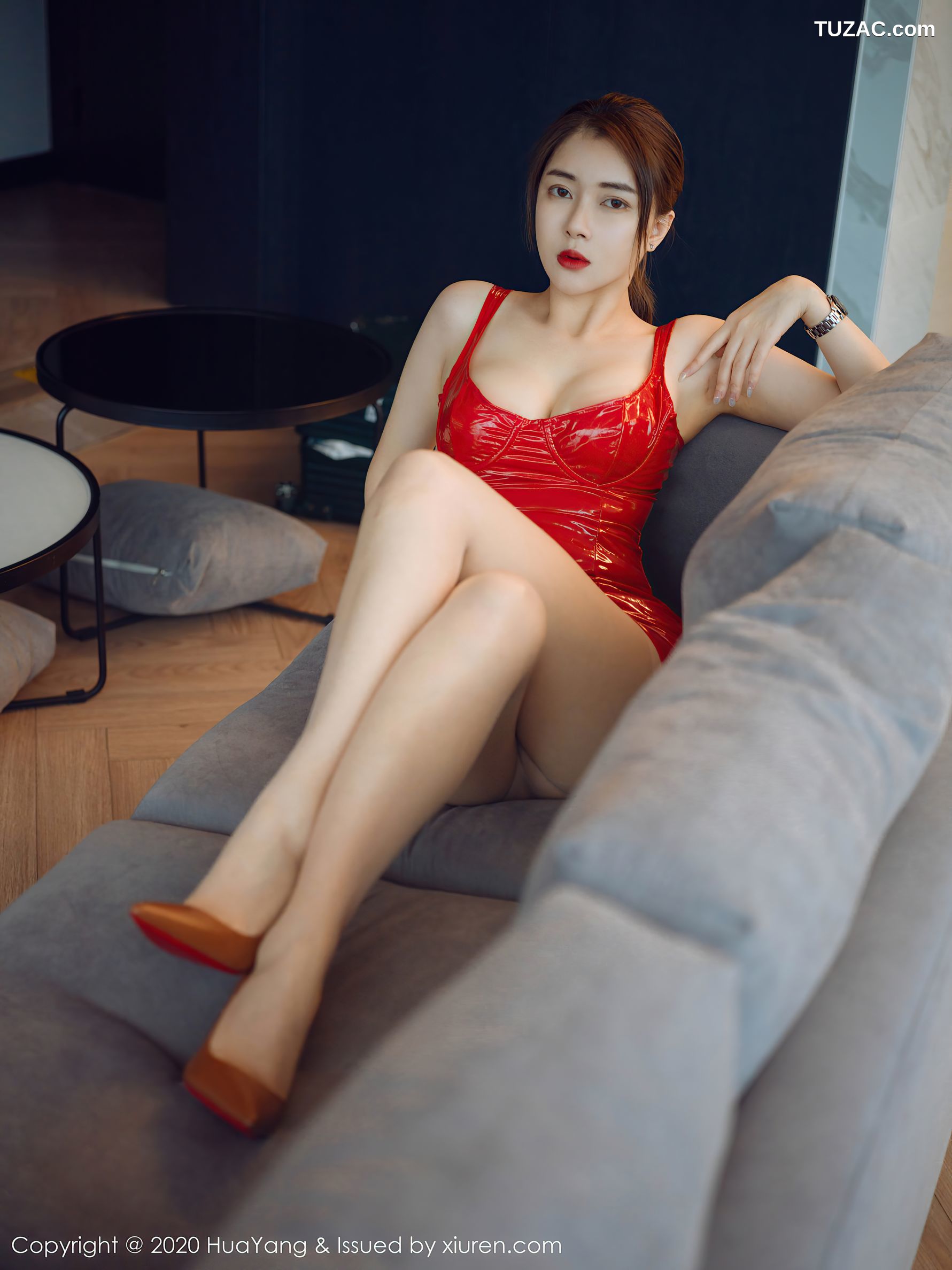 HuaYang花漾-345-凯竹-廿十-一袭猩红皮裙勾勒的曼妙身姿