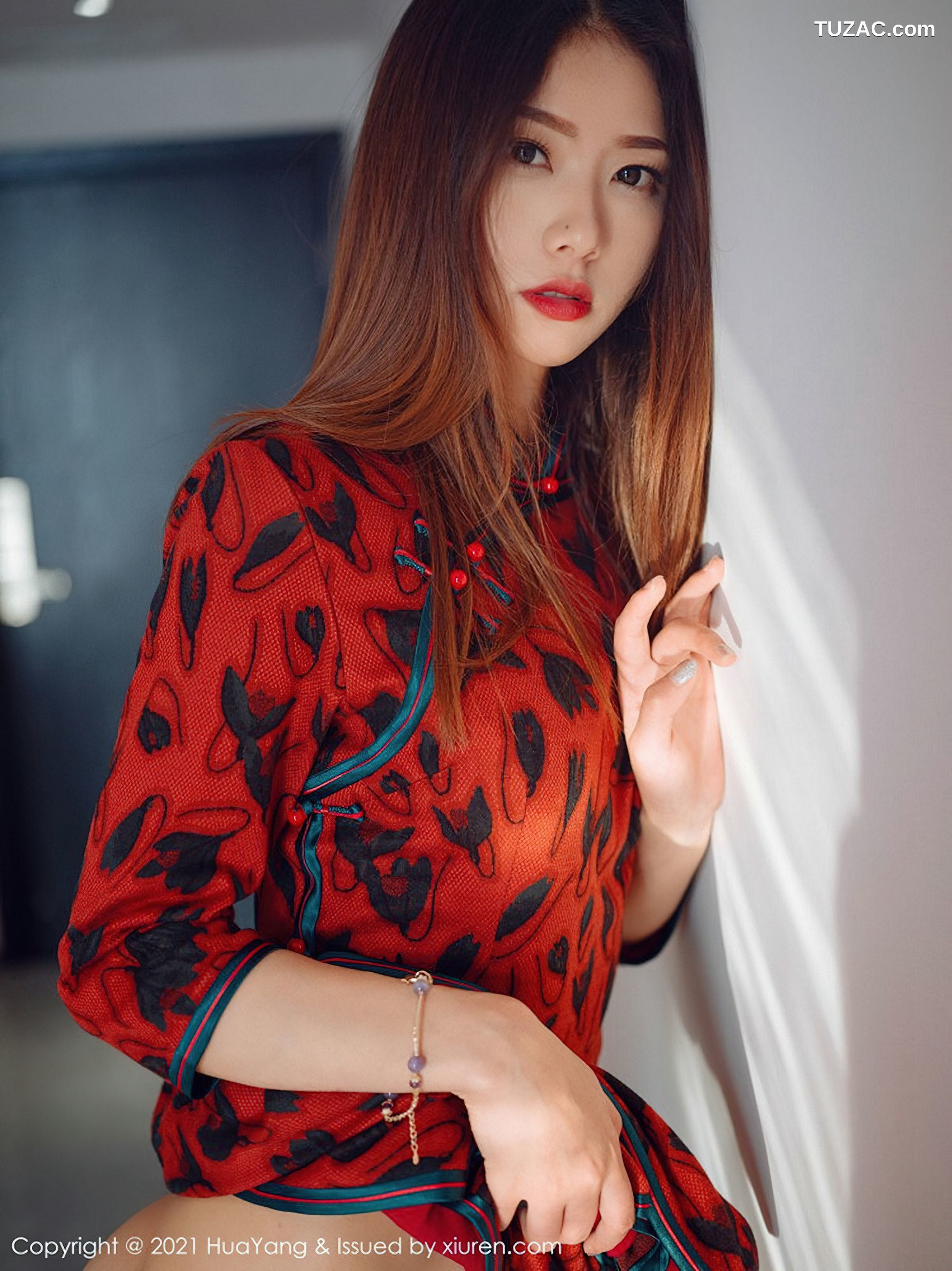 HuaYang花漾-369-方子萱-红色黑印花旗袍