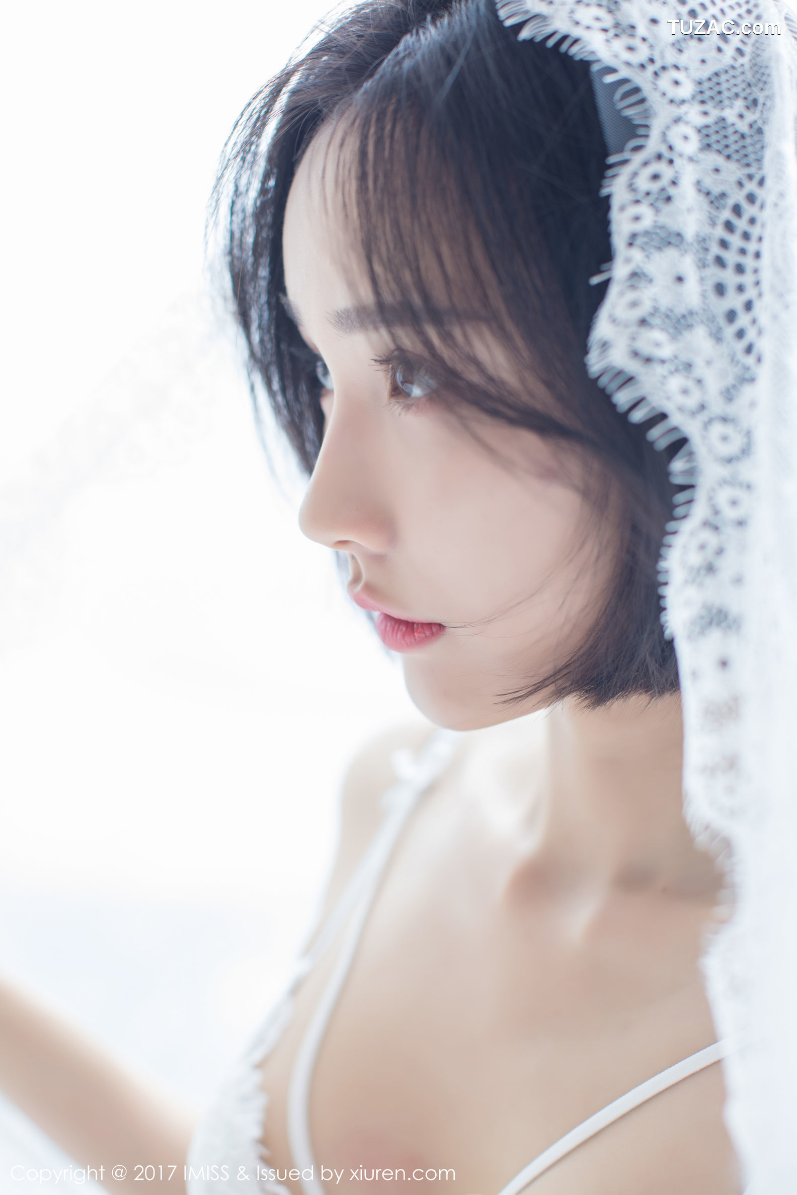 IMiss爱蜜社-178-Livia-清爽蓝色衬衣-白色蕾丝