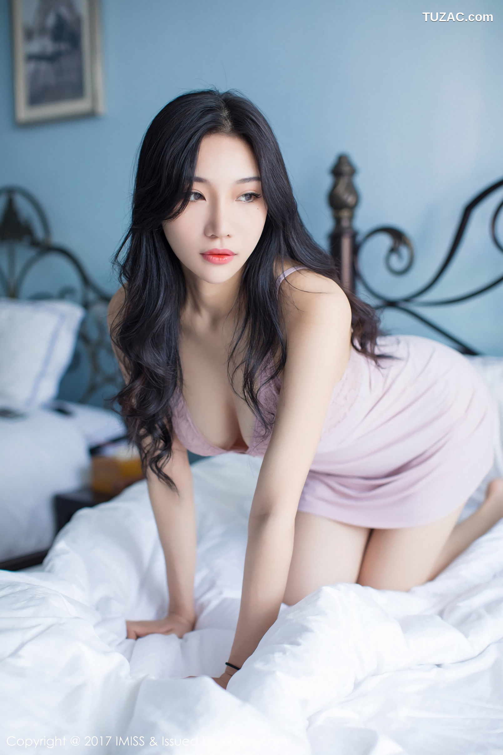 IMiss爱蜜社-197-小狐狸Sica-粉色系吊带睡裙粉色睡衣