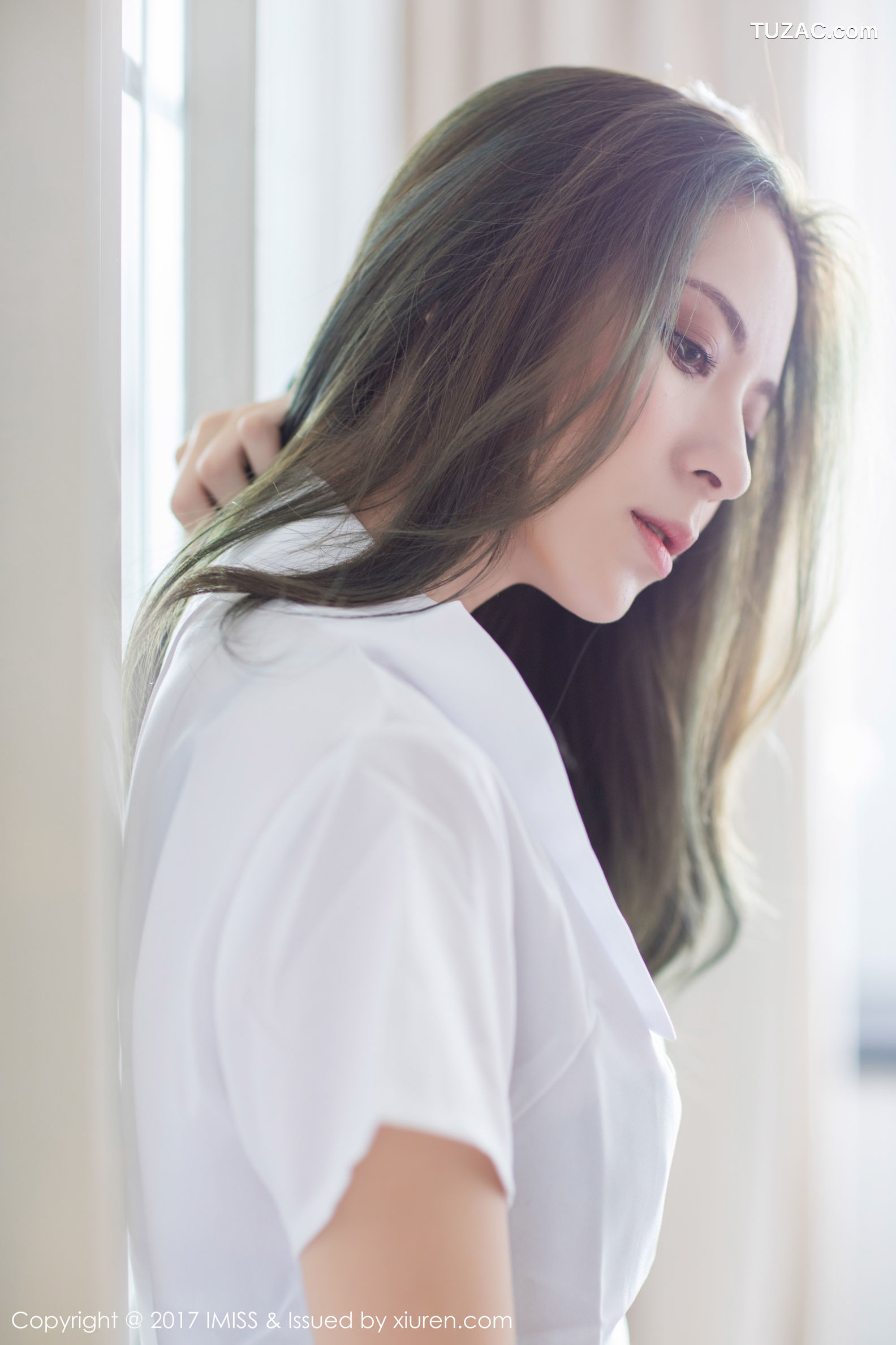 IMiss爱蜜社-198-Carry-高挑美女白衬衣白嫩美腿黑色内衣