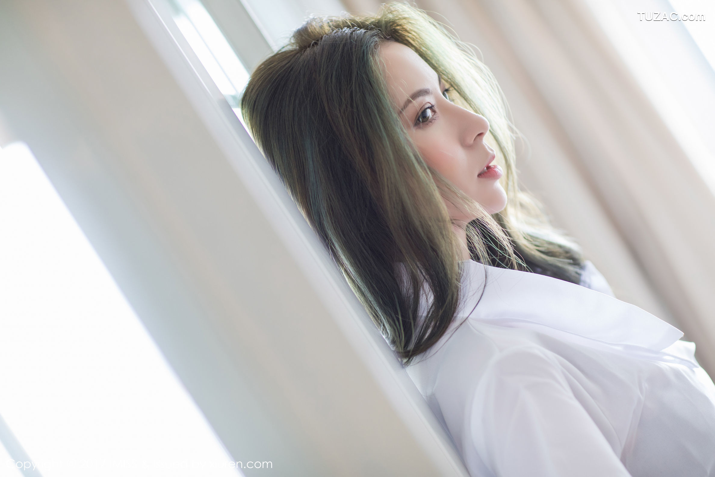 IMiss爱蜜社-198-Carry-高挑美女白衬衣白嫩美腿黑色内衣