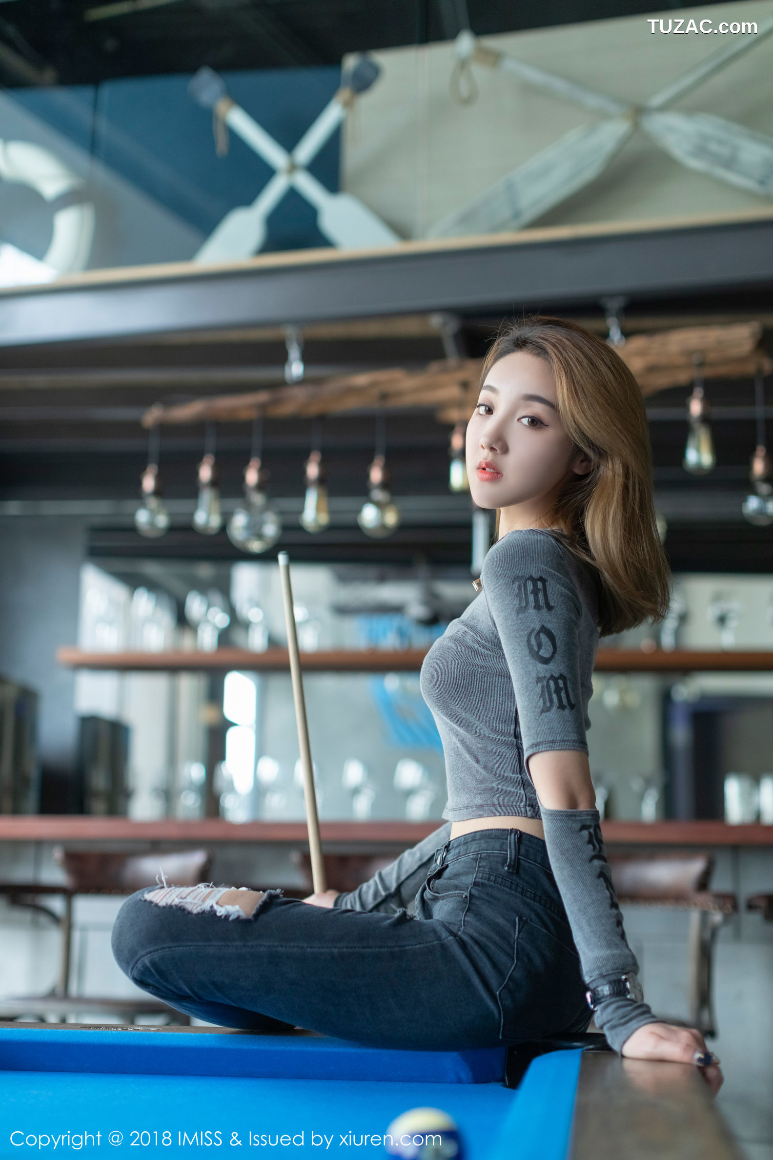 IMiss爱蜜社-295-美琪Vicky-户外粉色背带牛仔热裤