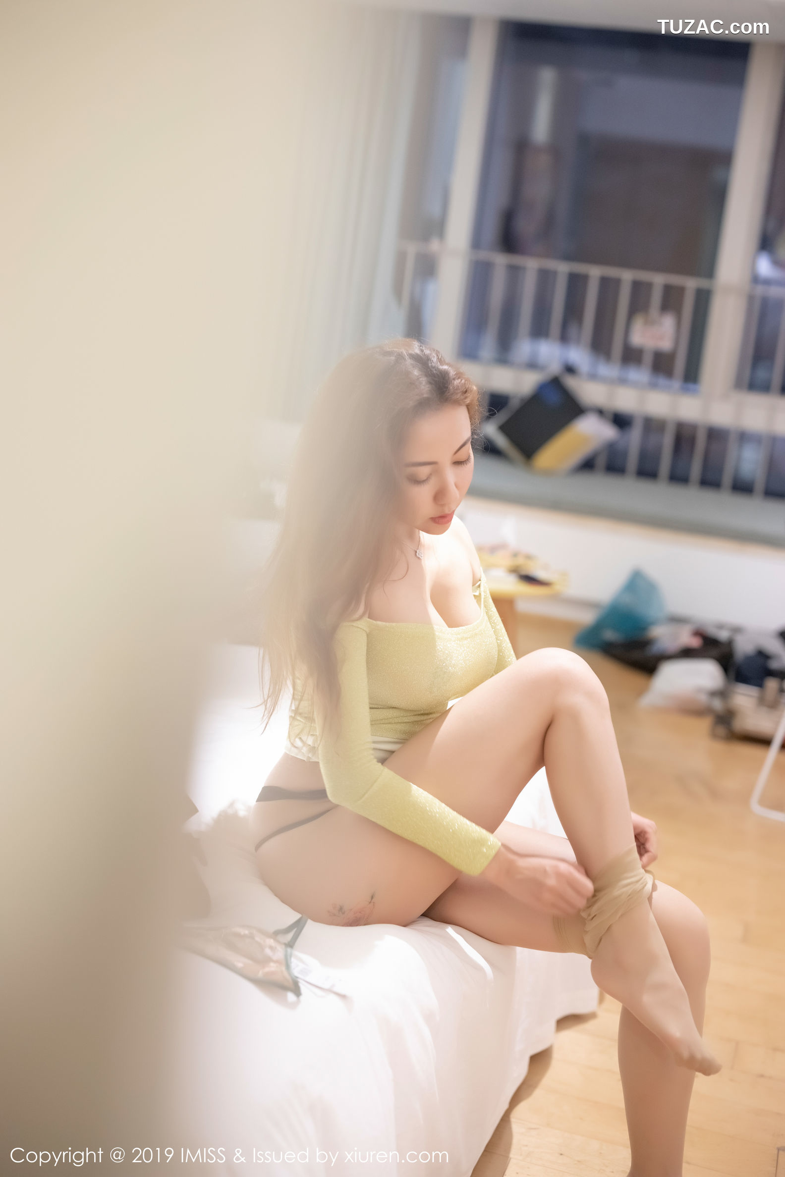 IMiss爱蜜社-347-果儿-情趣内衣血滴子遮点