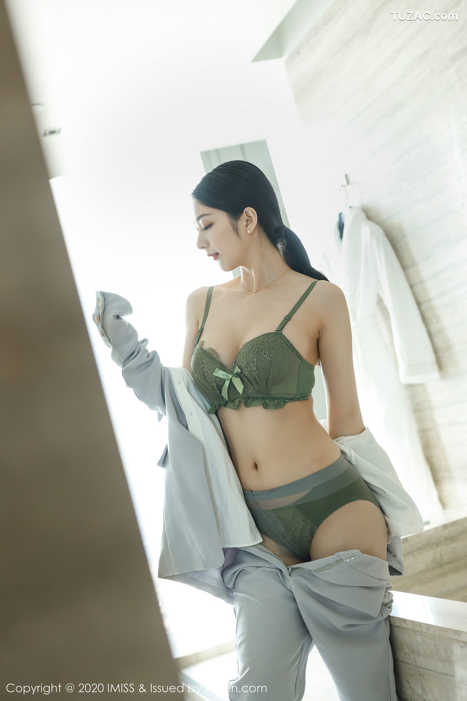 IMiss爱蜜社-483-小热巴-飒爽干练西装性感内衣