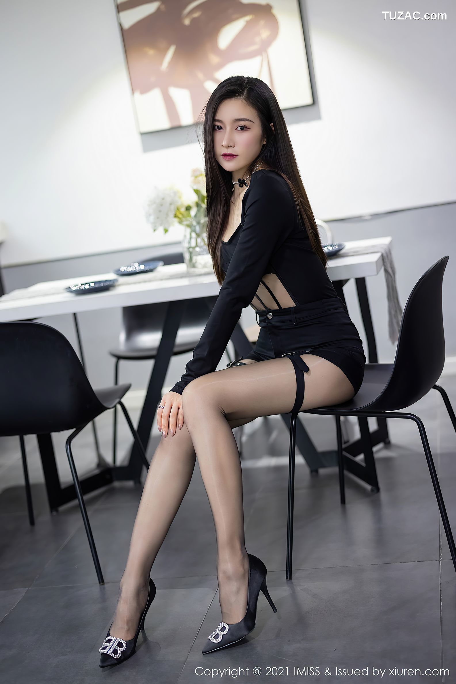 IMiss爱蜜社-576-Vanessa-黑色情趣短裙装黑蕾丝内衣黑丝-2021.04.14