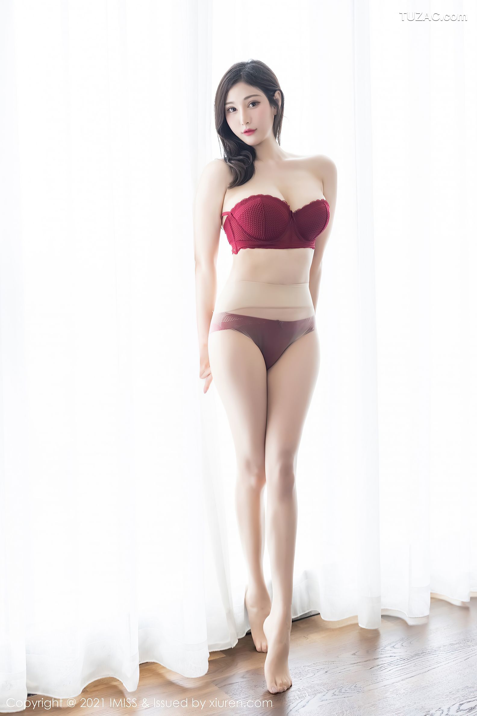 IMiss爱蜜社-606-Lavinia肉肉-黑白吊带裙红色内衣-2021.06.22
