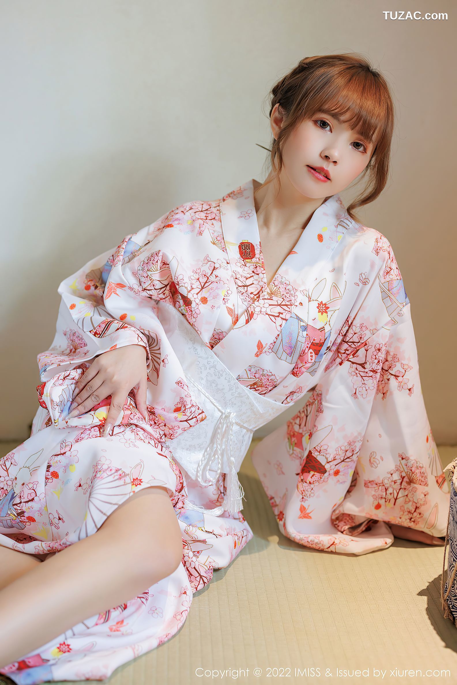 IMiss爱蜜社-676-张思允Nice-云南心愿旅拍白色红碎花和服蕾丝内衣-2022.04.07