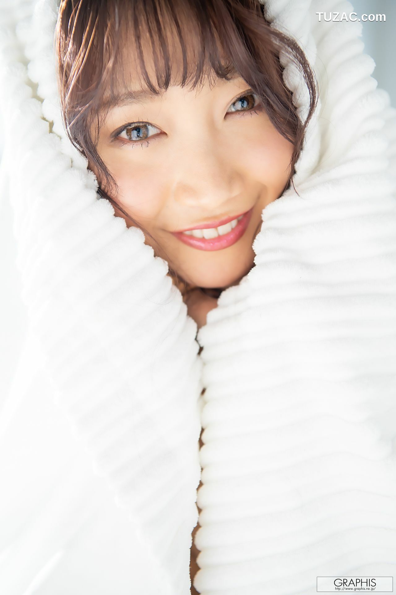 Graphis_ NO.463 加美杏奈 《Angel Smile》 写真集[70P]