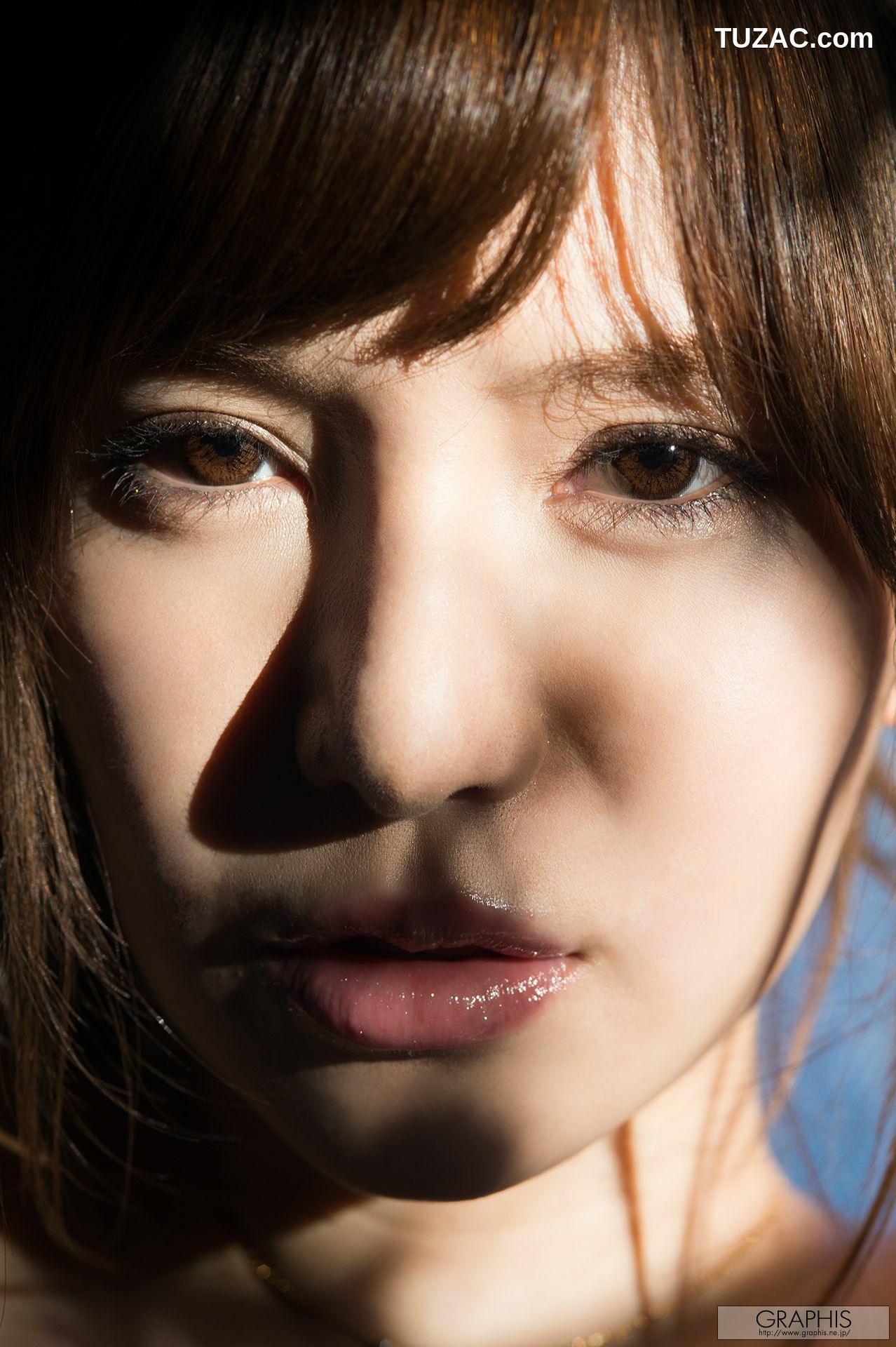 Graphis_Aoi 葵『Float On』 Gals 写真集[43P]