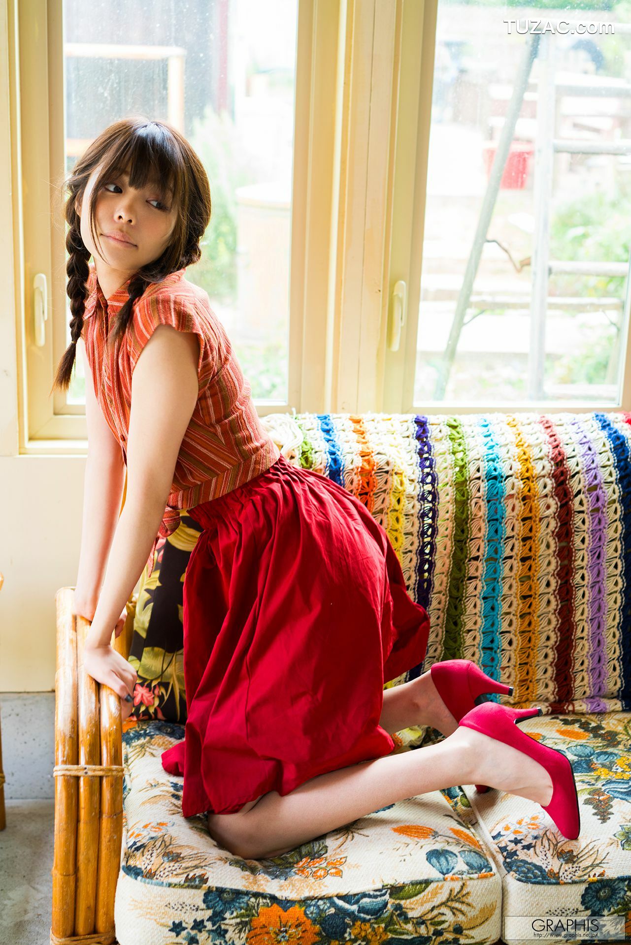 Graphis_Kaname Ootori 凰かなめ/凤香奈芽 First Gravure 初脫ぎ娘 写真集[71P]