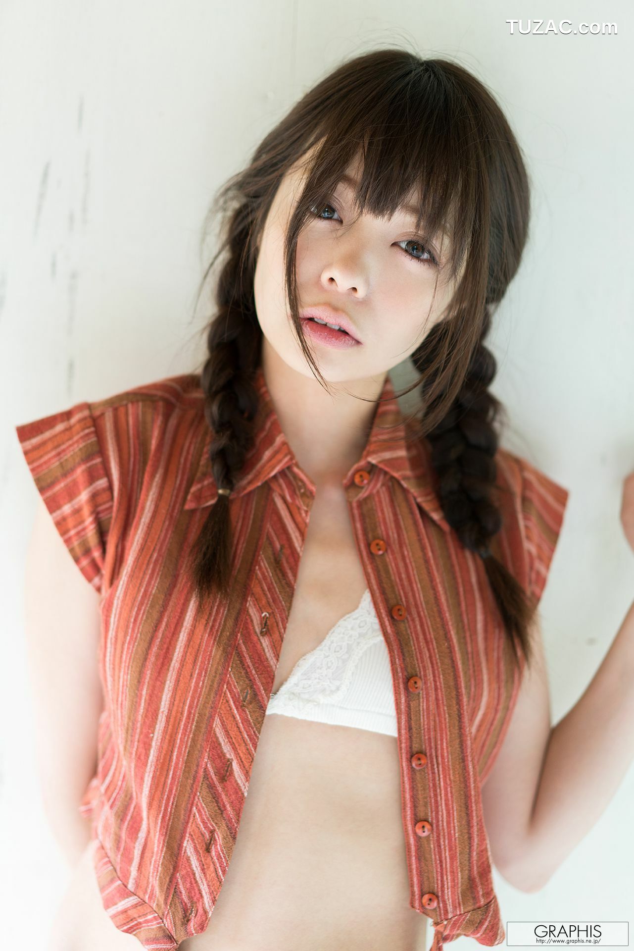 Graphis_Kaname Ootori 凰かなめ/凤香奈芽 First Gravure 初脫ぎ娘 写真集[71P]