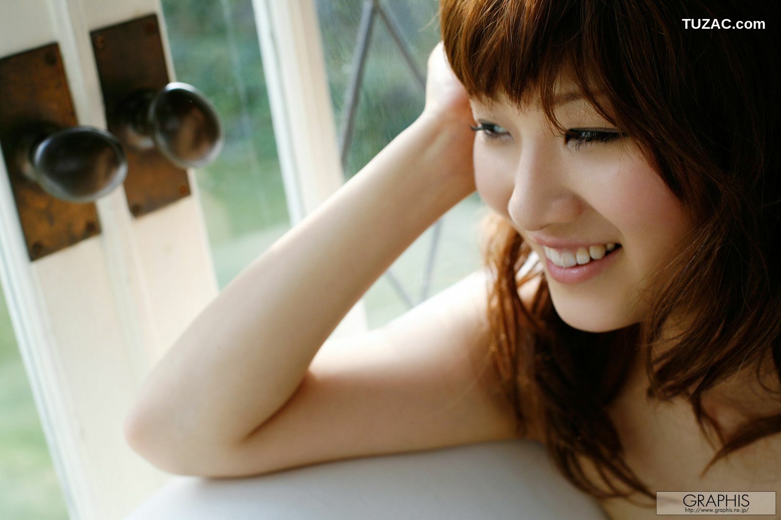 Graphis_Mami Shimomura 下村麻実 《Brilliant》 Gals 写真集[39P]