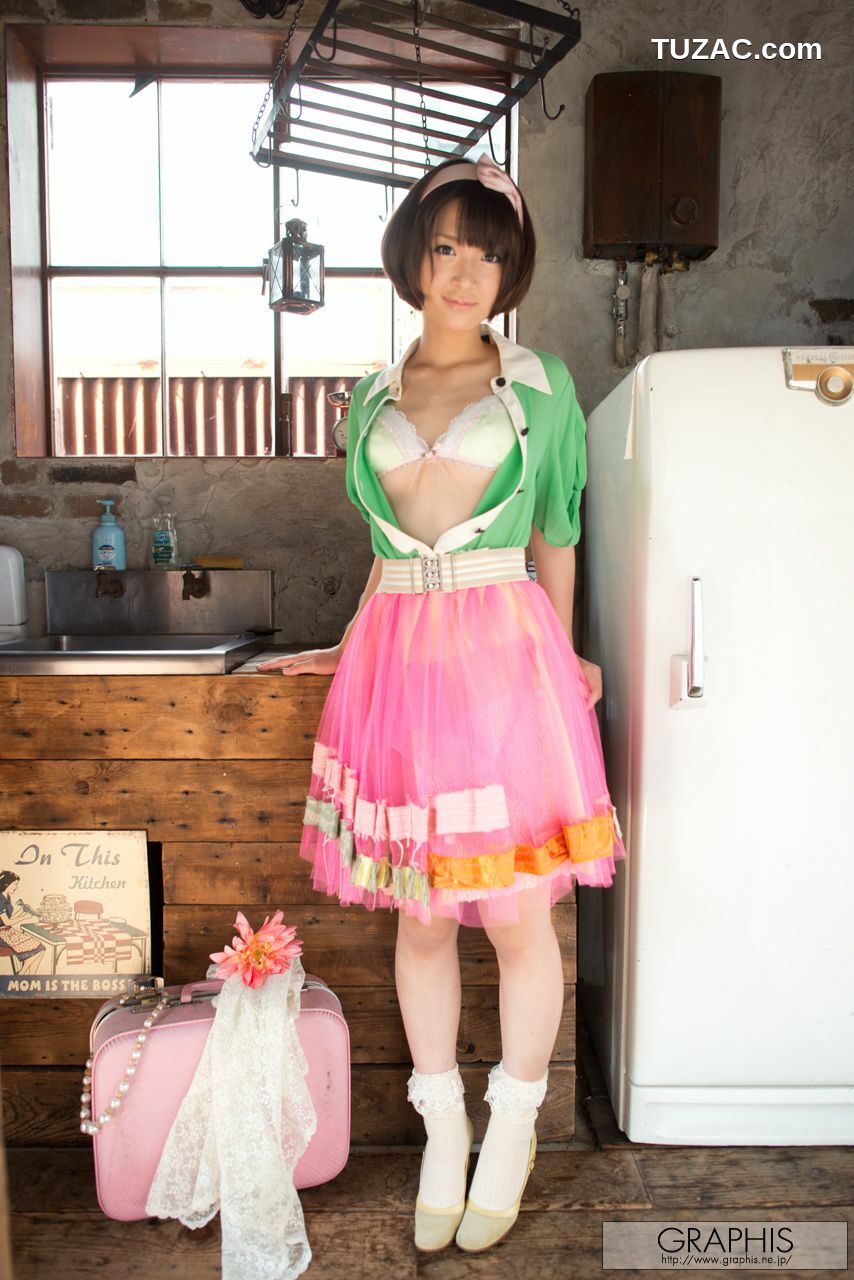 Graphis_Mayu Kamiya 神谷まゆ First Gravure 初脱ぎ娘 写真集[30P]