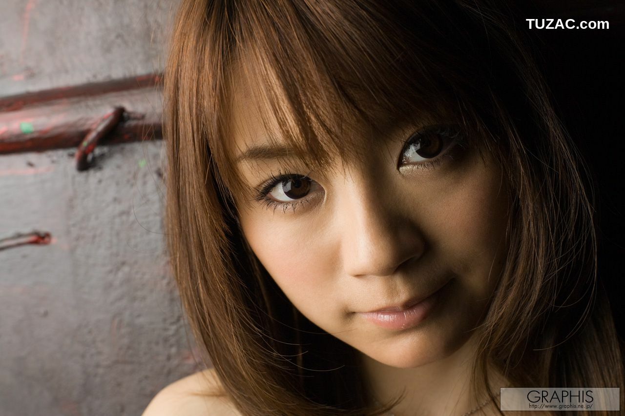 Graphis_Mayuka Akimoto 秋元まゆ花 First Gravure 初脱ぎ娘 写真集[56P]