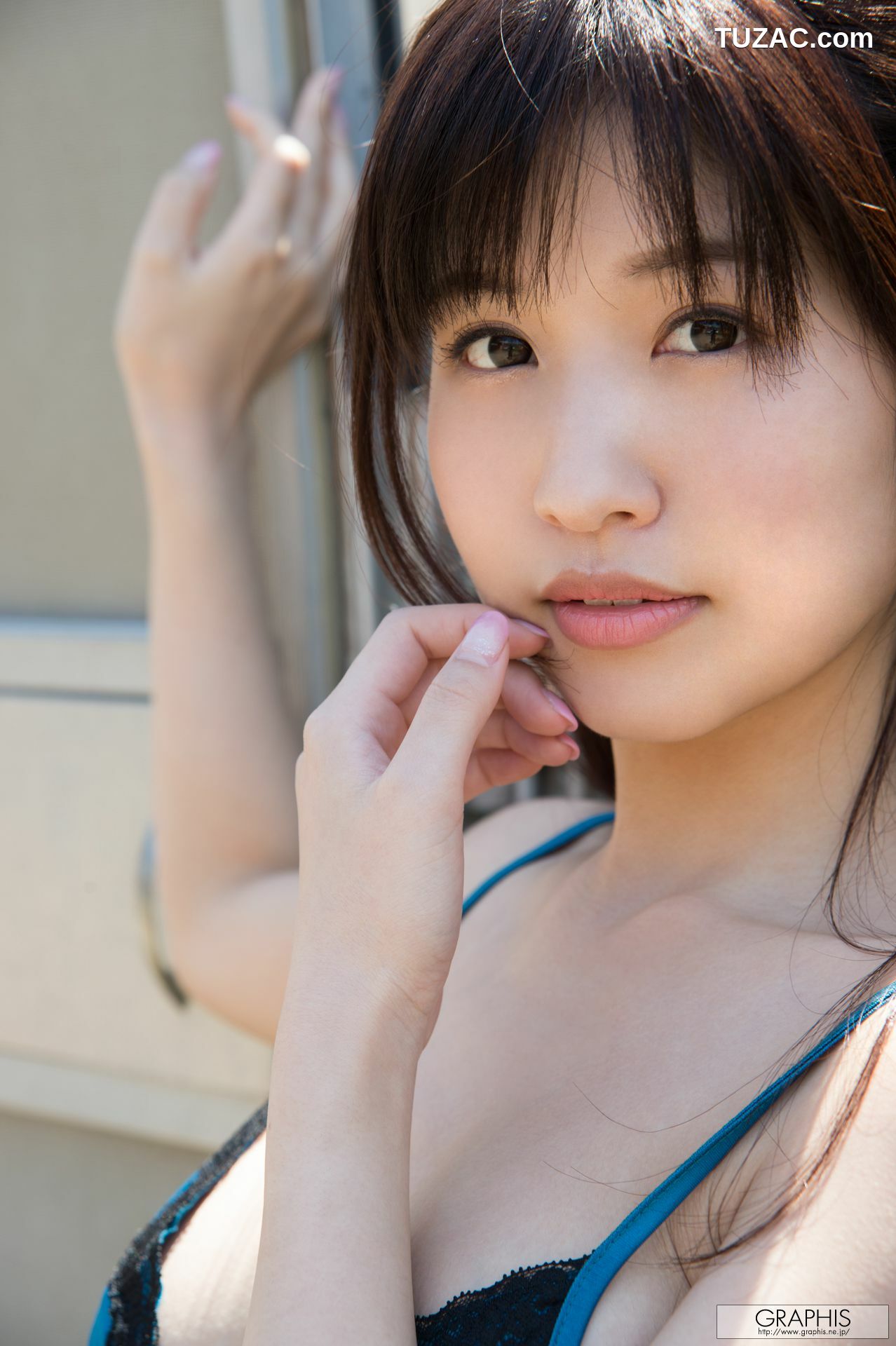 Graphis_Momo Sakura 桜空もも/樱空桃『first gravure 初脫ぎ娘』 写真集[50P]