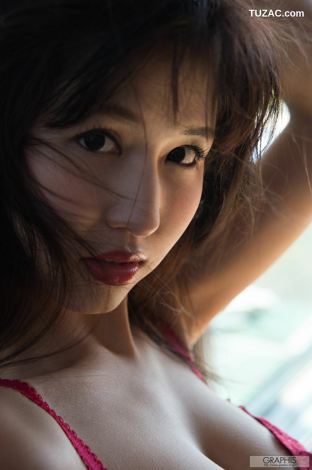 Graphis_Momo Sakura 桜空もも/樱空桃『first gravure 初脫ぎ娘』 写真集[50P]