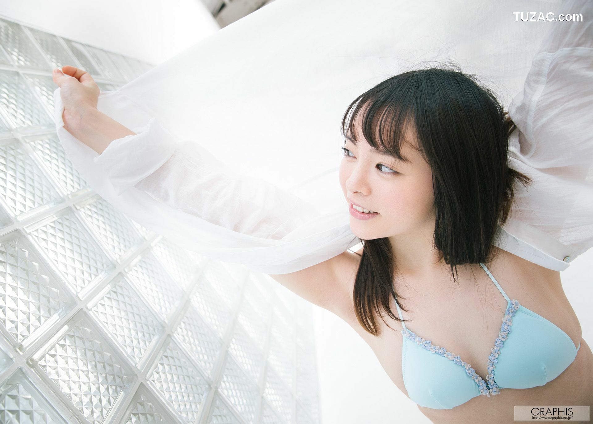 Graphis_Yuna Ogura 小倉由菜 Gravure 初脱ぎ娘 写真集[64P]