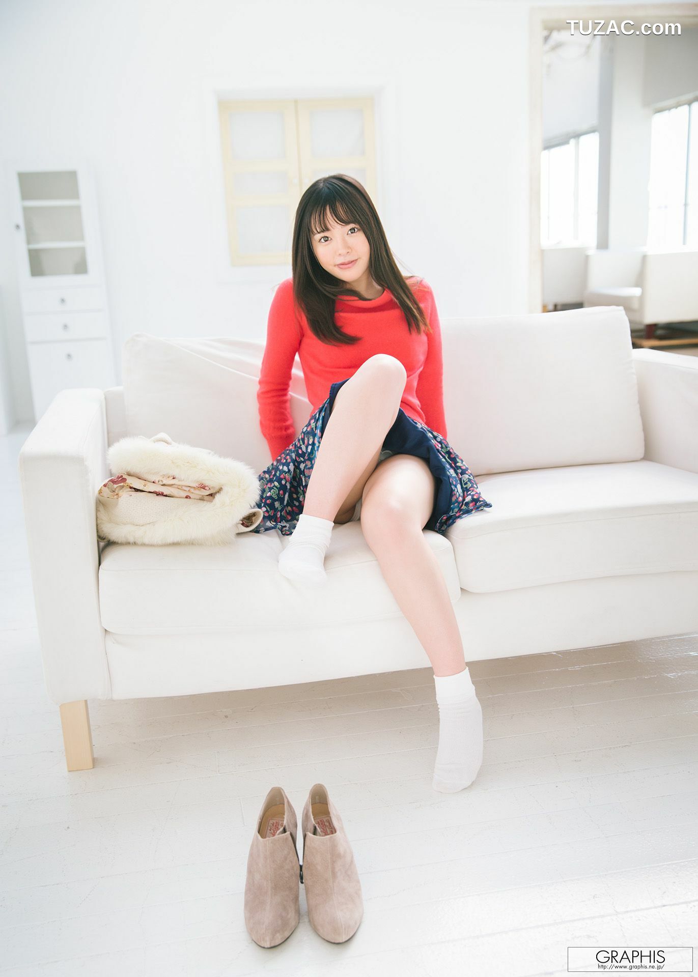 Graphis_Yuna Ogura 小倉由菜 Gravure 初脱ぎ娘 写真集[64P]