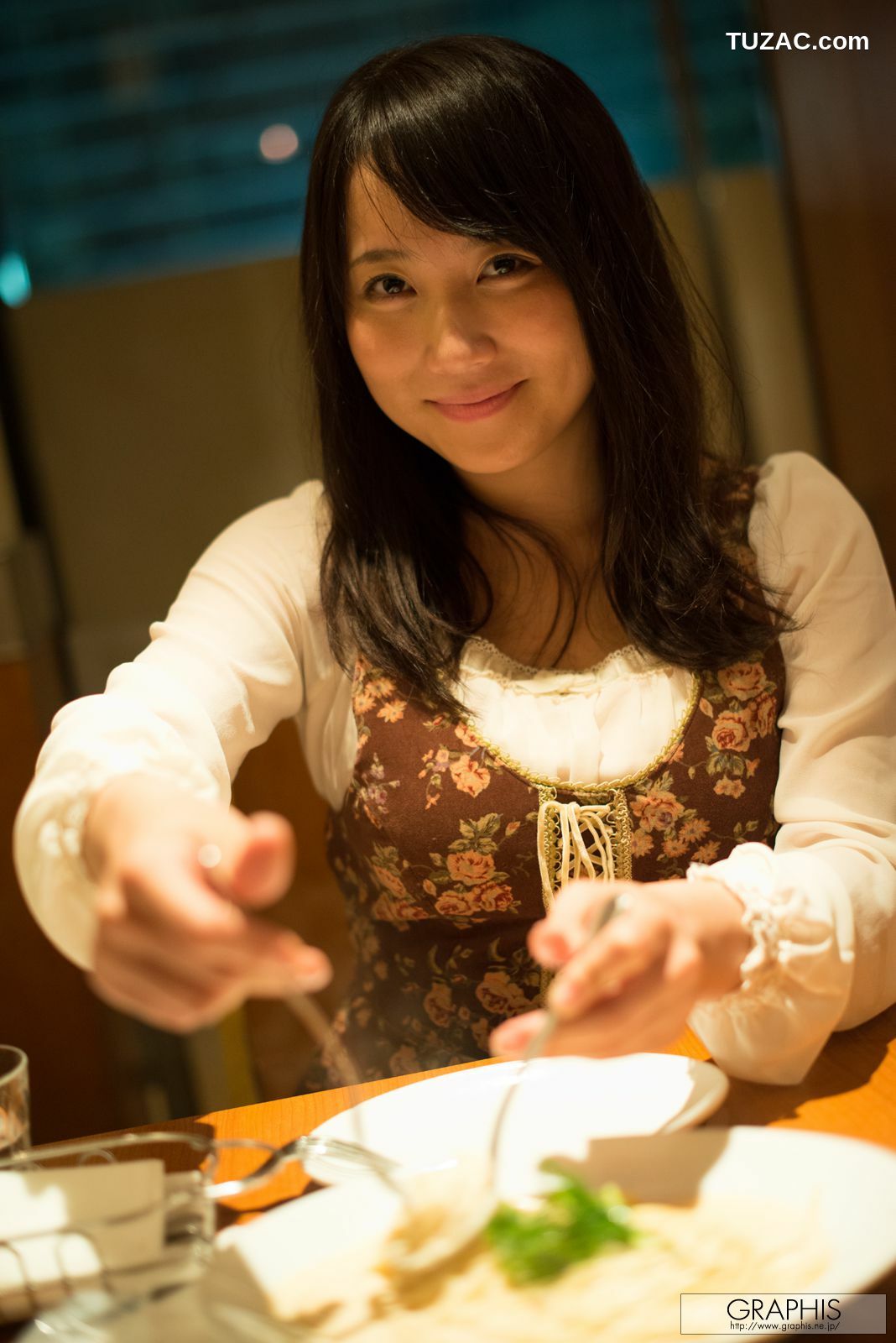 Graphis_倉多まお《Imagination》 Gals 写真集[46P]