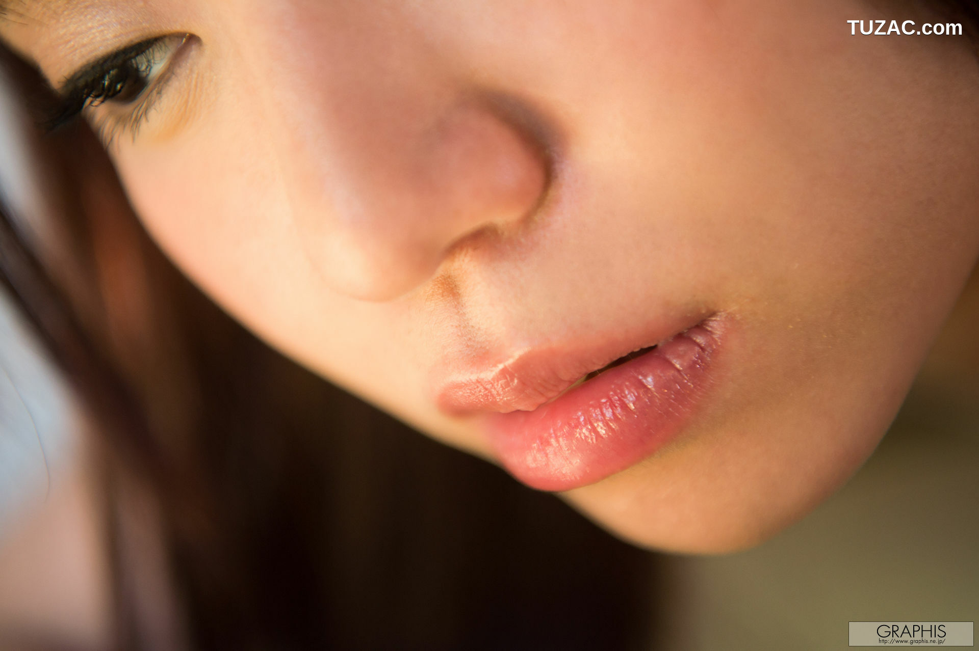 Graphis_初美りん/初美铃《Look at me!》 Gals 写真集[62P]
