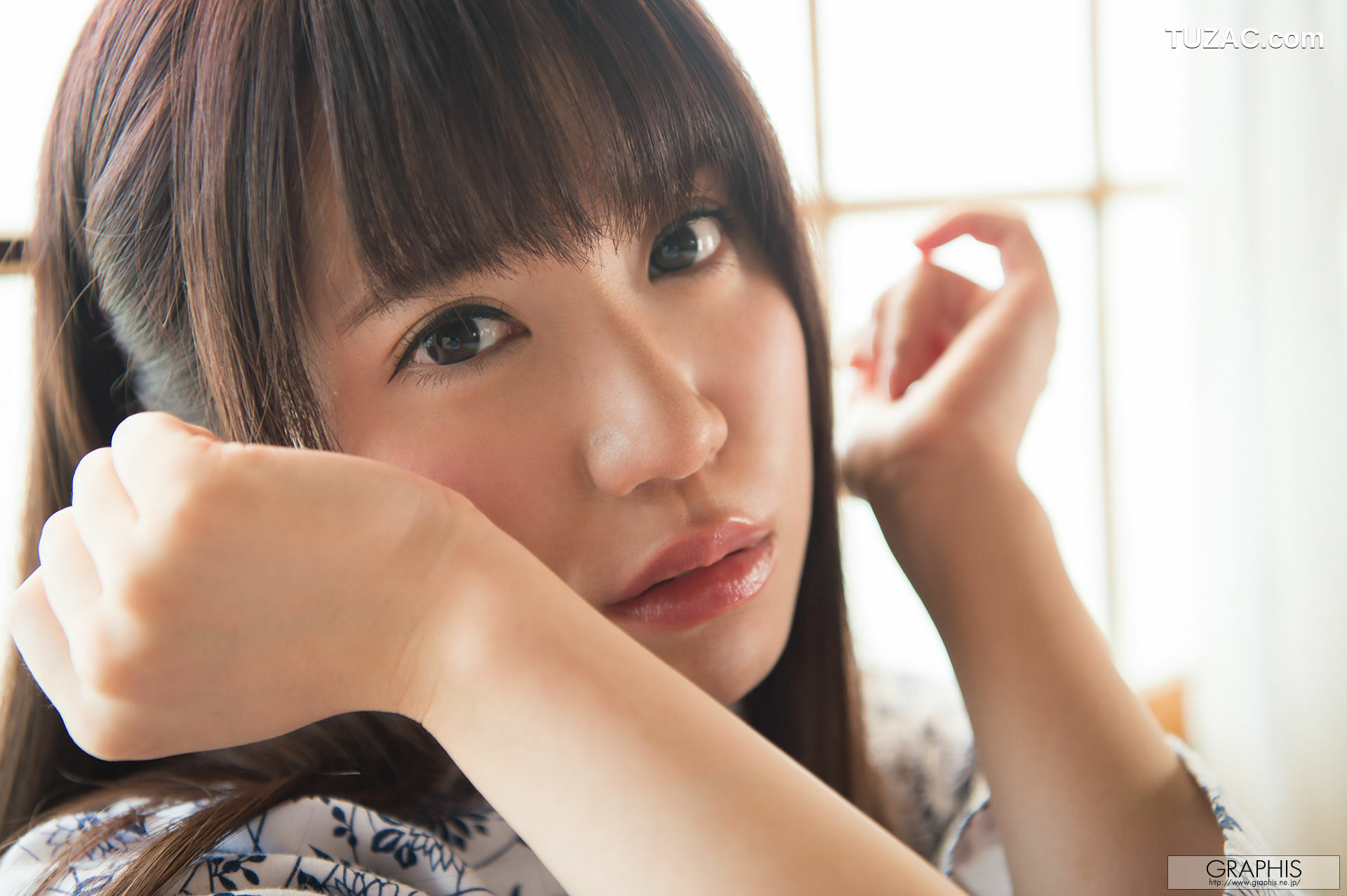 Graphis_初美りん/初美铃《Look at me!》 Gals 写真集[62P]