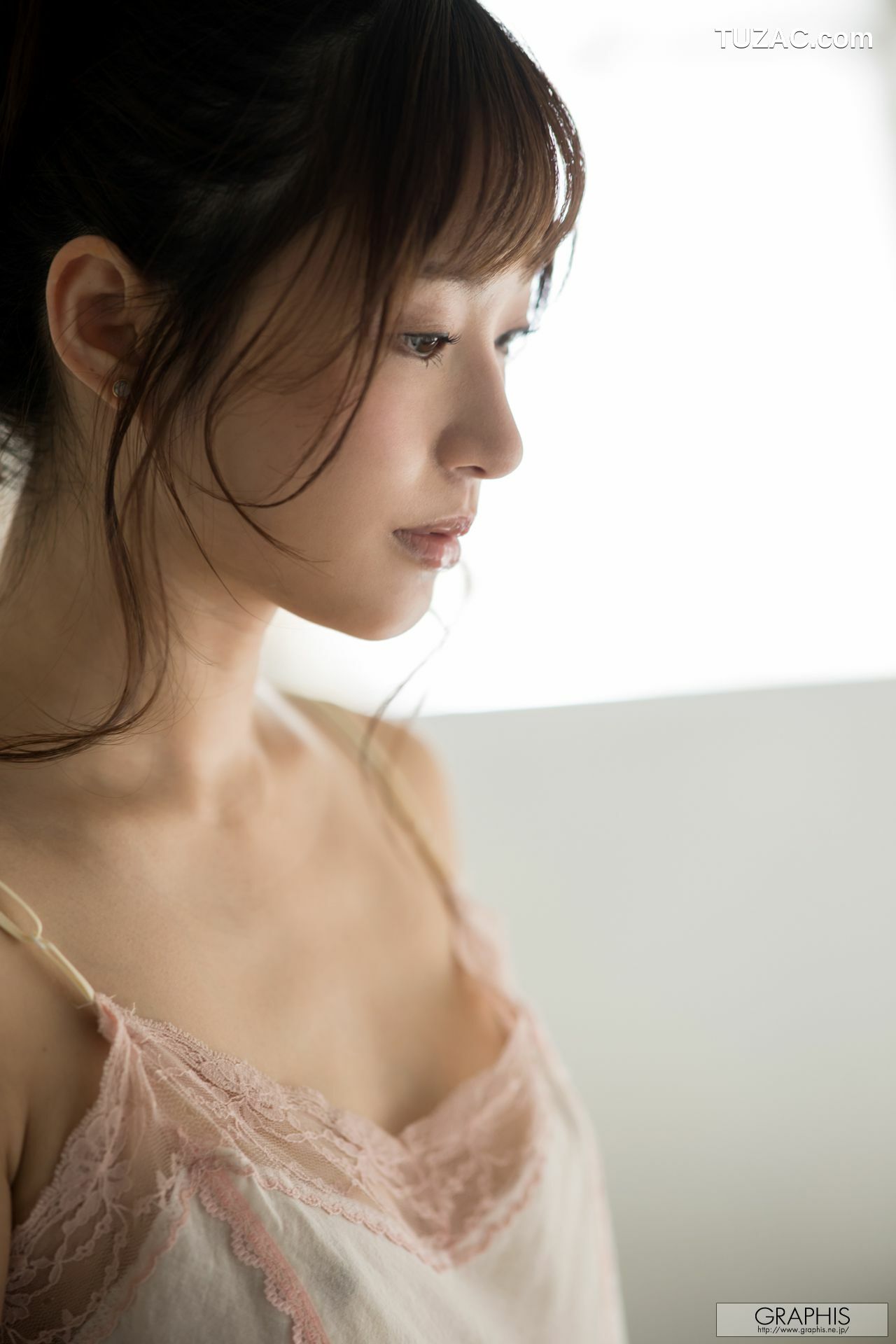 Graphis_天使もえ『Fairy Angel』 Gals 写真集[52P]