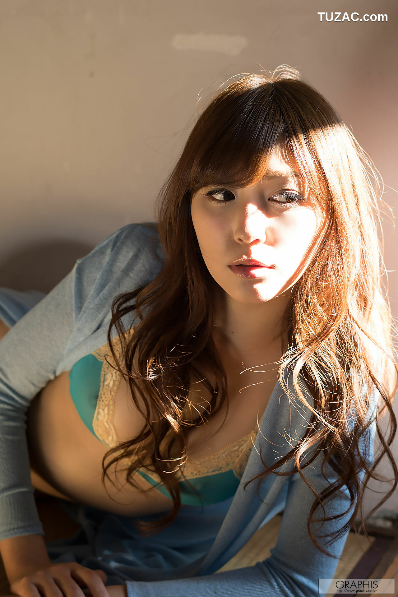 Graphis_愛音まりあ/爱音麻里亚《Pleasant Breeze》 Gals 写真集[36P]