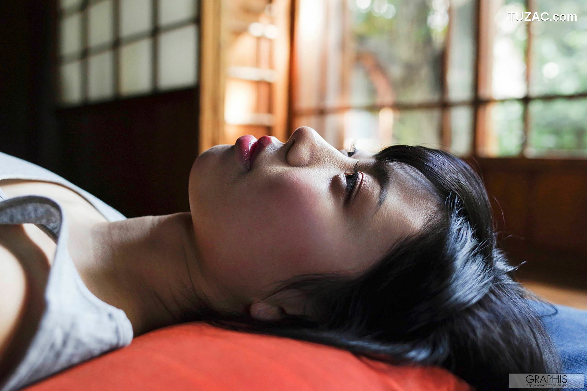 Graphis_桐谷まつり《Primula Julian》 Gals 写真集[50P]