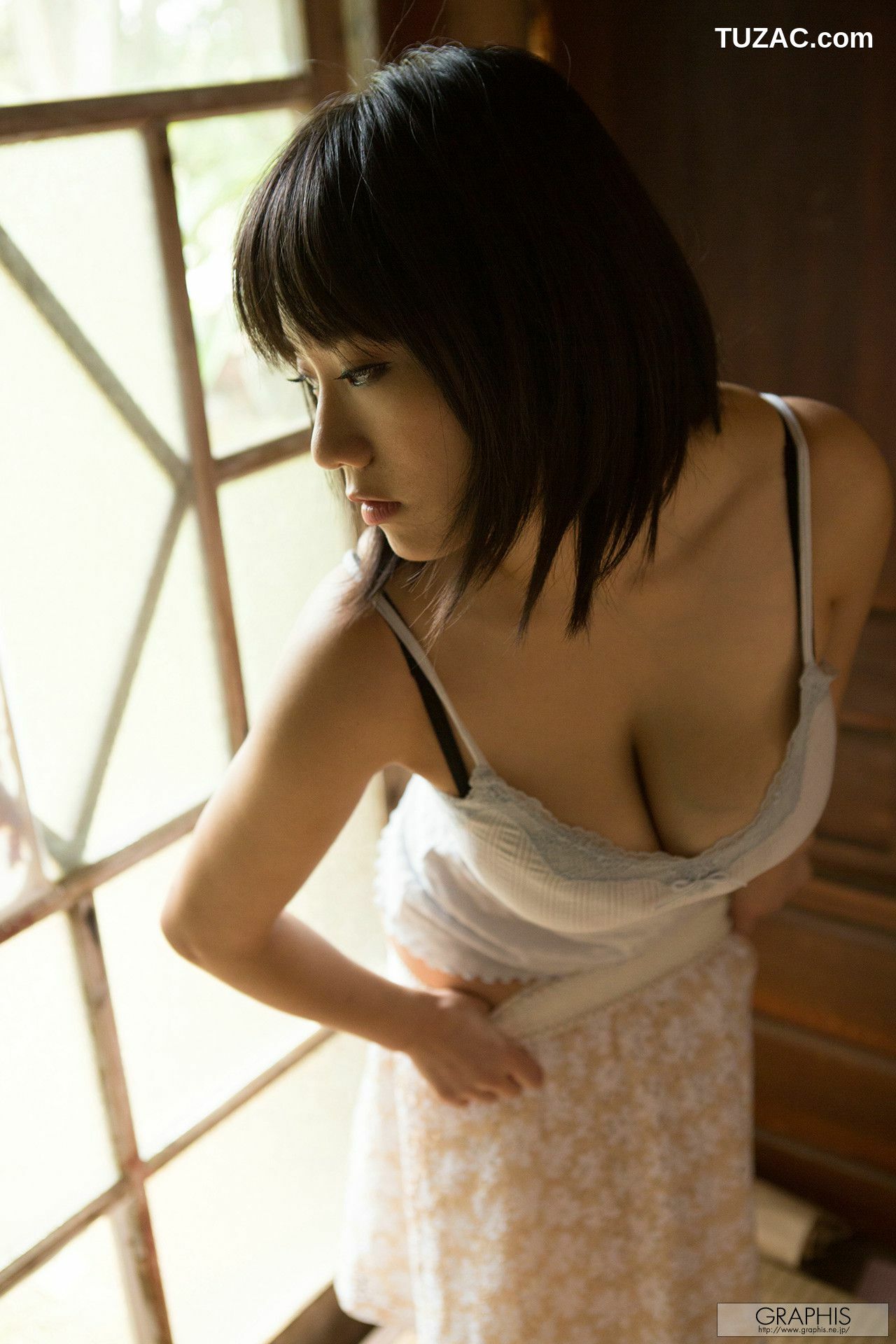 Graphis_澁谷果歩《The Scoooop!!》 Gals 写真集[49P]